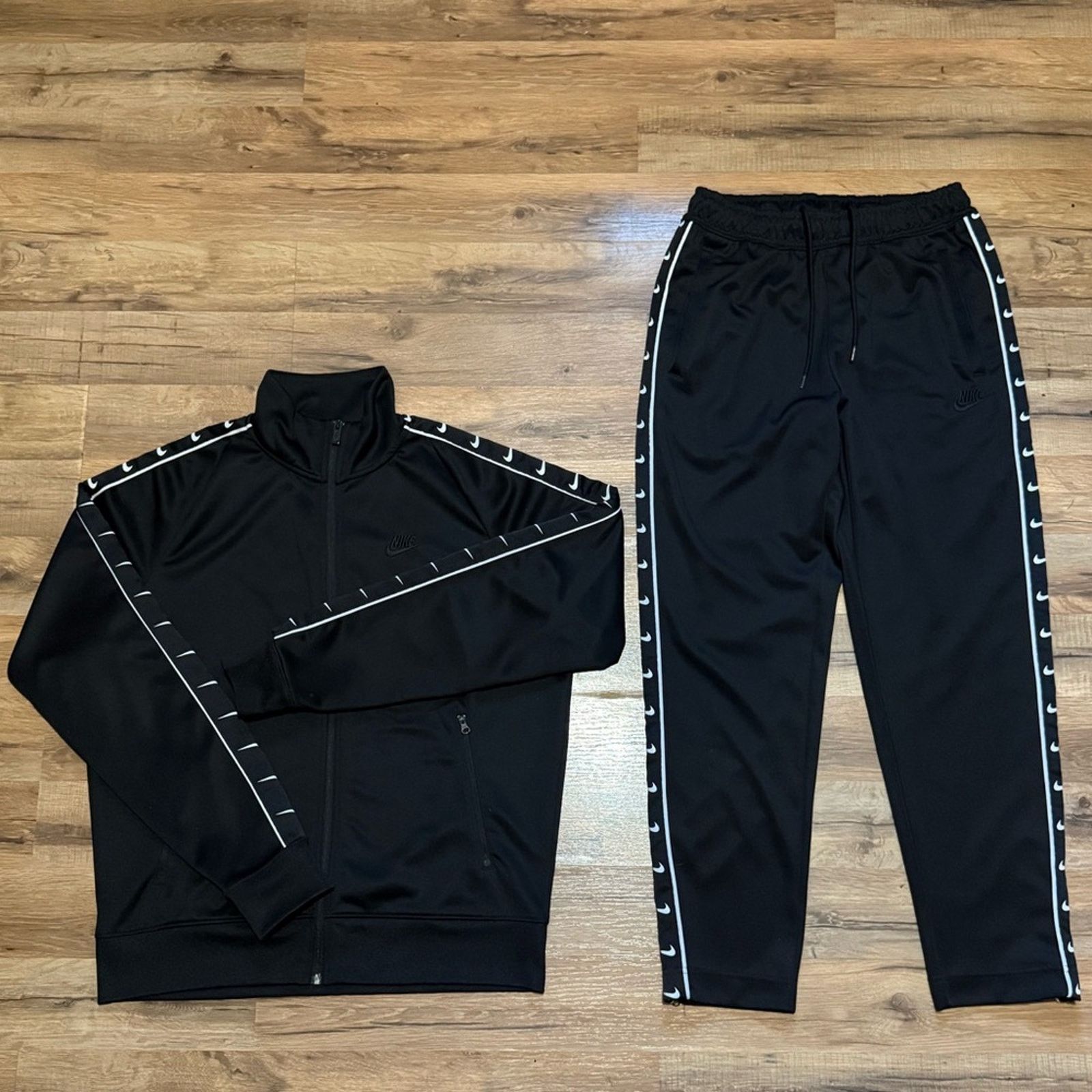 Nike NWOT Nike Zip Up Sweatshirt Sweatpant Matching Set Sweatsuit Size US M / EU 48-50 / 2 - 1 Thumbnail