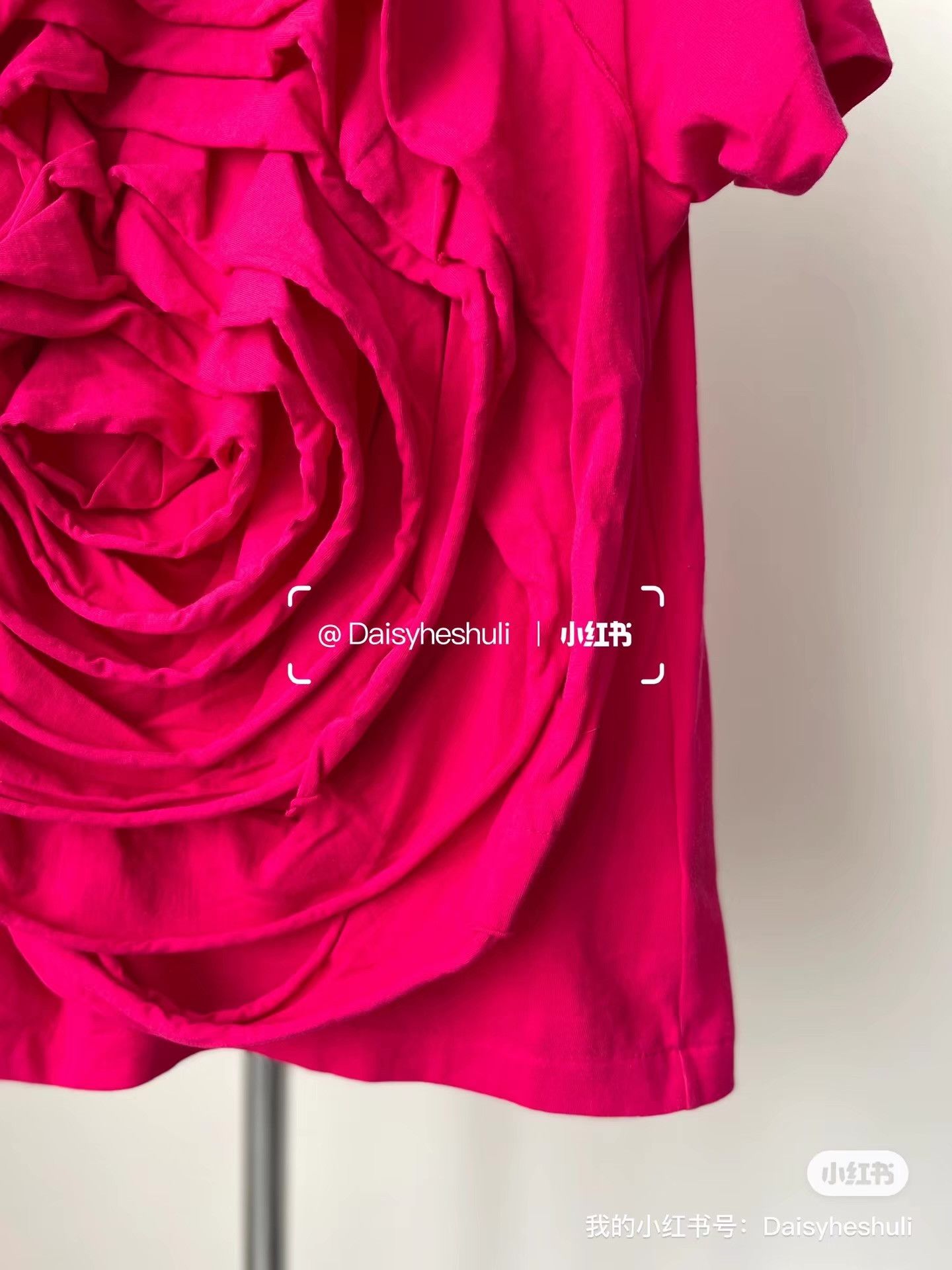 Comme des Garcons Comme des Garçons Rose T-shirt Ｑ24 Size XS / US 0-2 / IT 36-38 - 2 Thumbnail