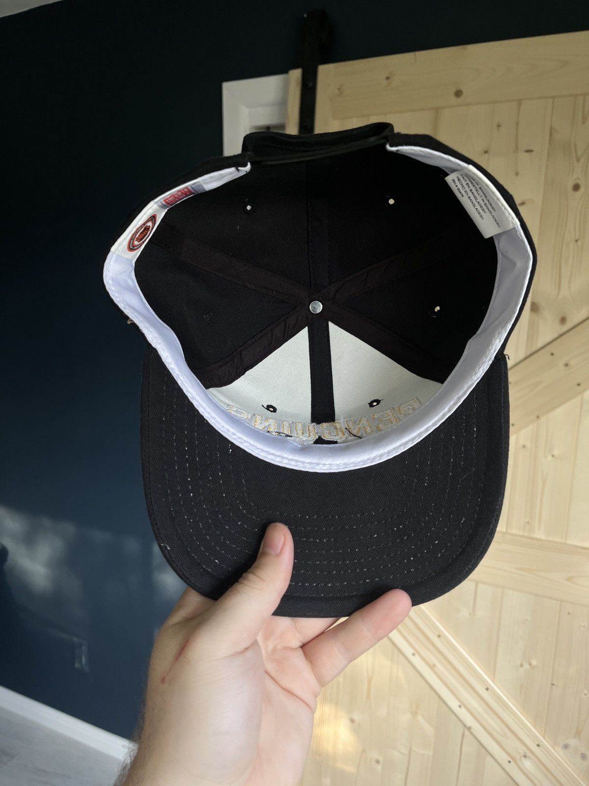 Sports Specialties Vintage 90’s NHL Pittsburgh Penguins SnapBack Hat Size ONE SIZE - 2 Thumbnail