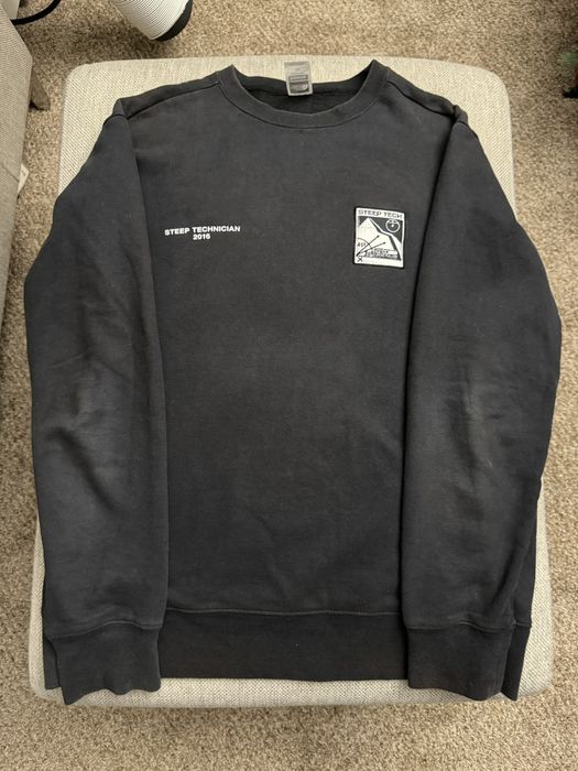 Supreme north face steep best sale tech crewneck