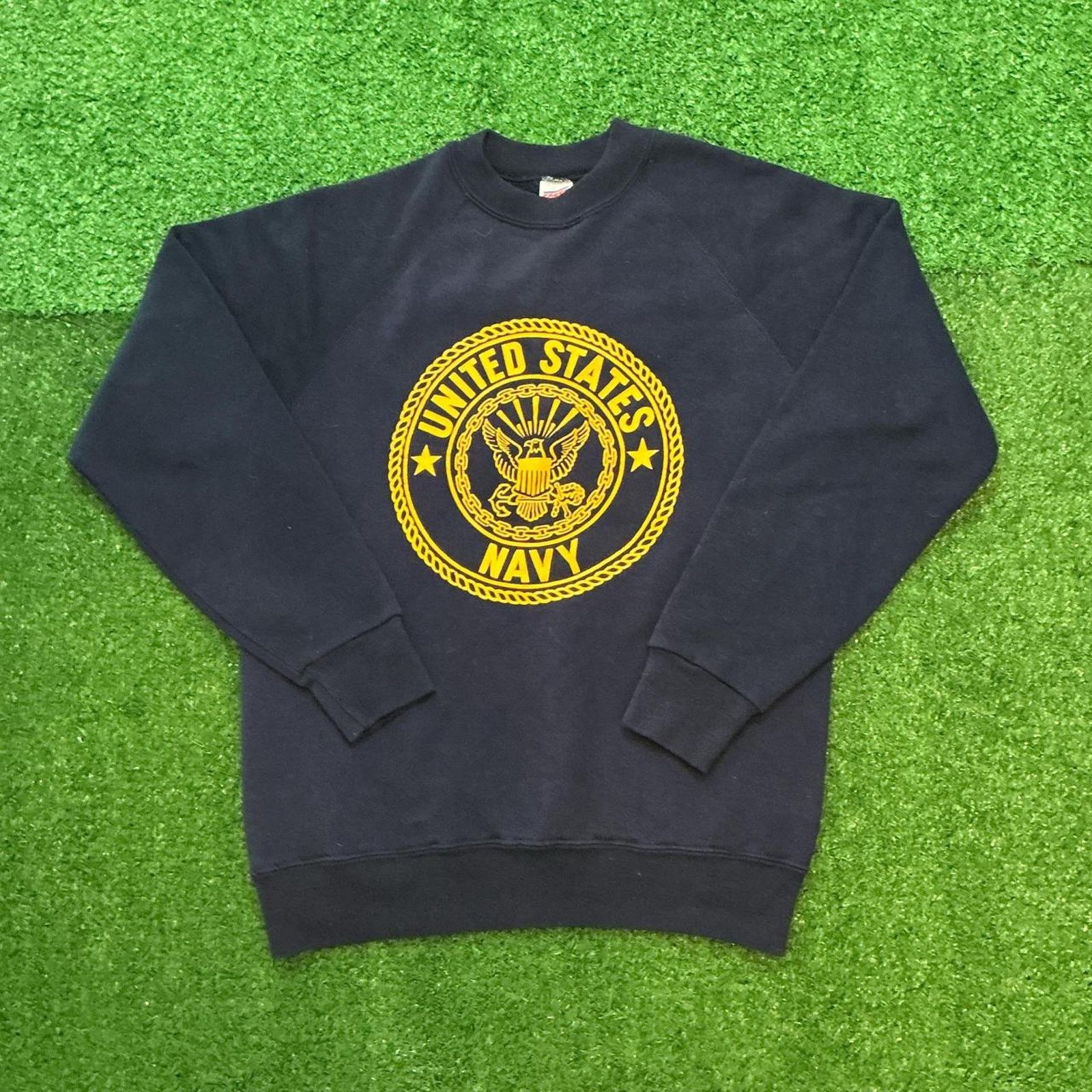 Vintage Vintage 80s United States Navy Military Crewneck Size S Size US S / EU 44-46 / 1 - 1 Thumbnail