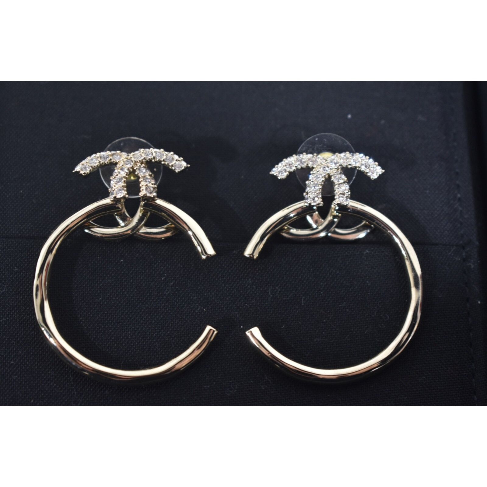 Chanel Chanel Gold Crystal Interlocking Stud Classic Hoop Earring Size ONE SIZE - 3 Thumbnail