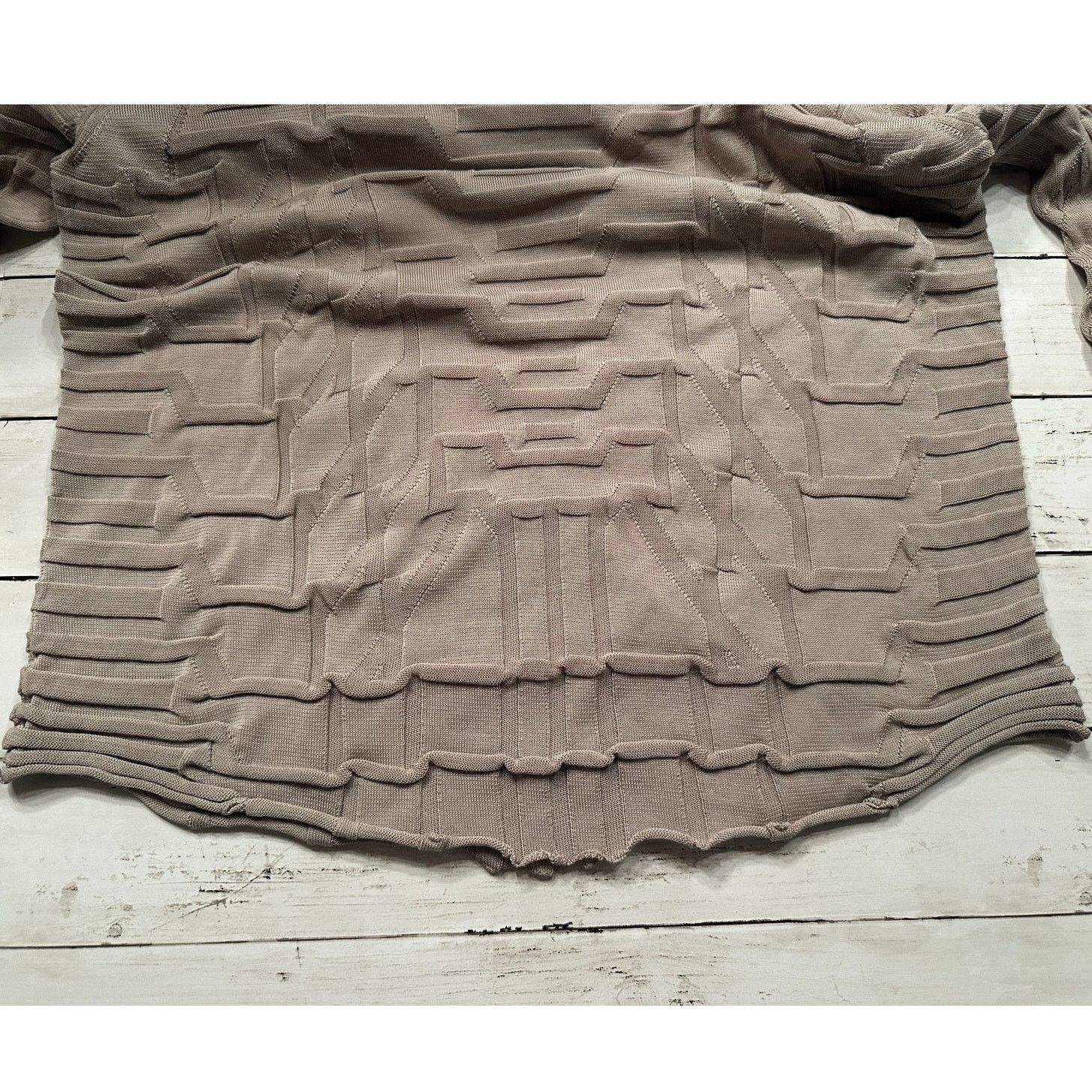 Gianfranco Ferre Archival Geometric Texture Knit Pullover IT 56 Beige Italian Size US XL / EU 56 / 4 - 6 Thumbnail