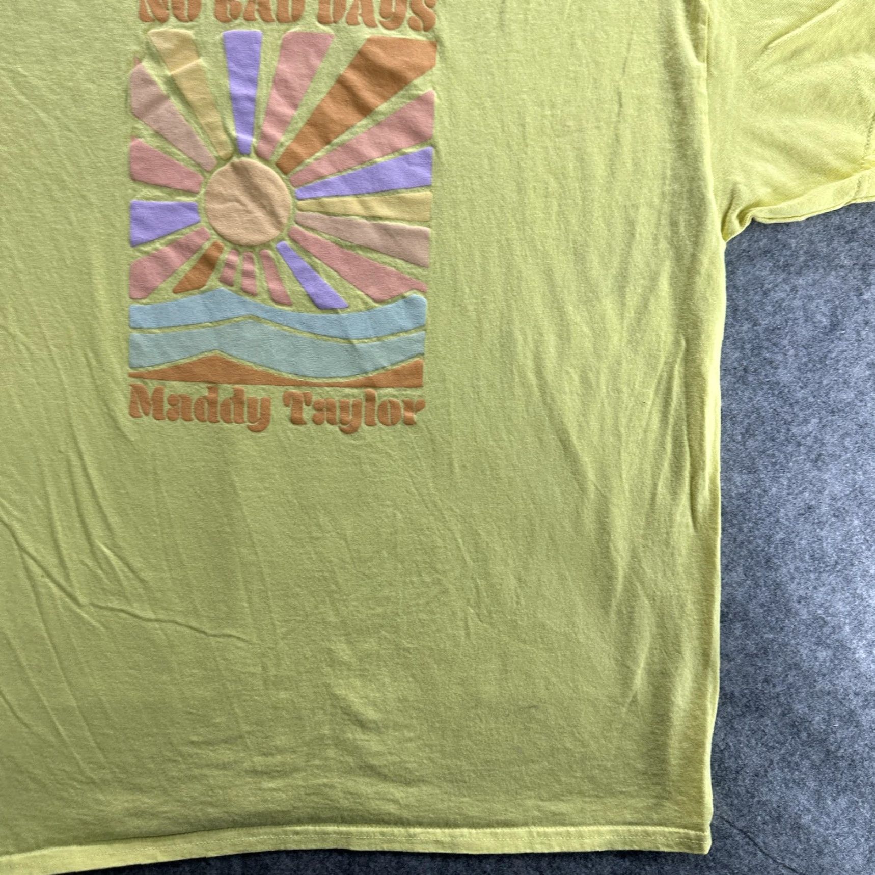 Vintage Fanjoy Maddy Taylor Men's T-Shirt XL Yellow Sun Graphic No Bad Days Cotton Tee Summer Casual Size US XL / EU 56 / 4 - 5 Thumbnail