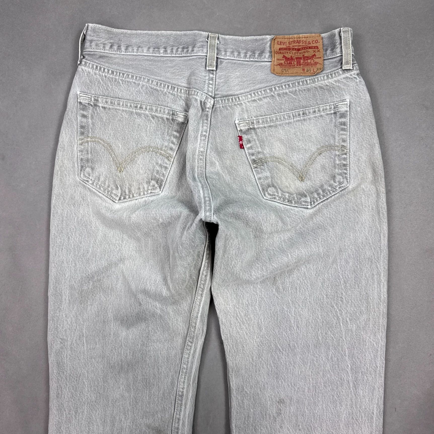 Levi's Levi's 501 Jeans Mens Gray Button Fly Distressed Thrashed 32x29 Straight Denim Pants Size US 34 / EU 50 - 5 Thumbnail