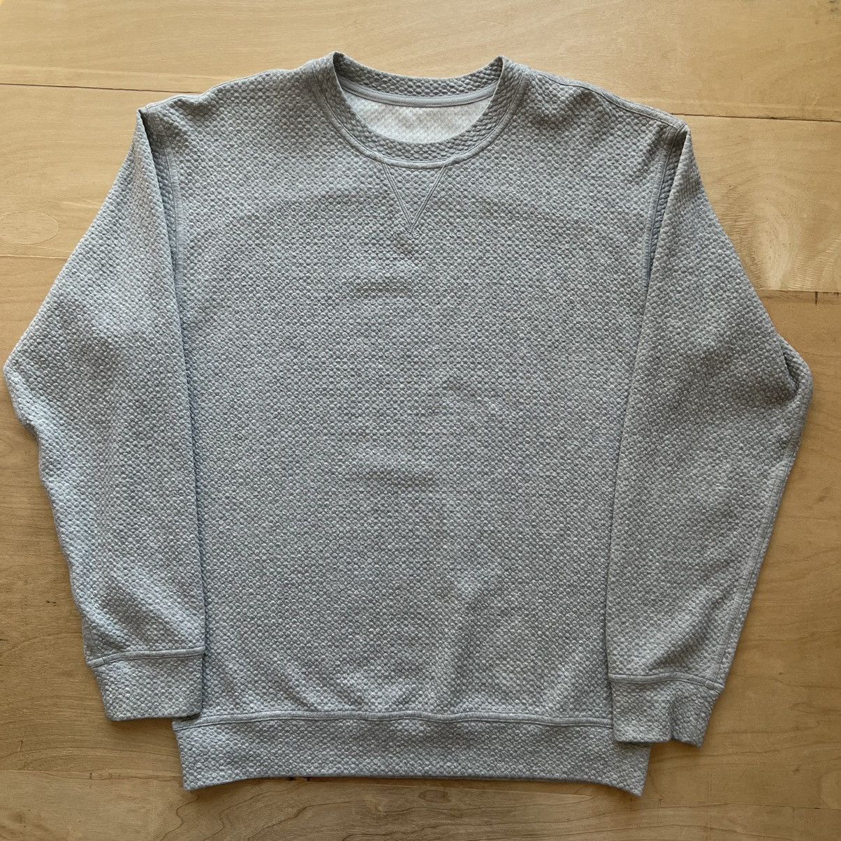 Lululemon Lululemon All Yours Bubble Dot Pullover Small Gray Casual Size US M / EU 48-50 / 2 - 1 Thumbnail