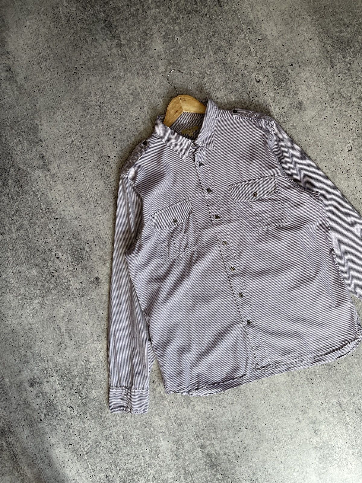 Burberry Burberry London Men's Button-Up Shirt XL Purple White Striped Size US XL / EU 56 / 4 - 6 Thumbnail