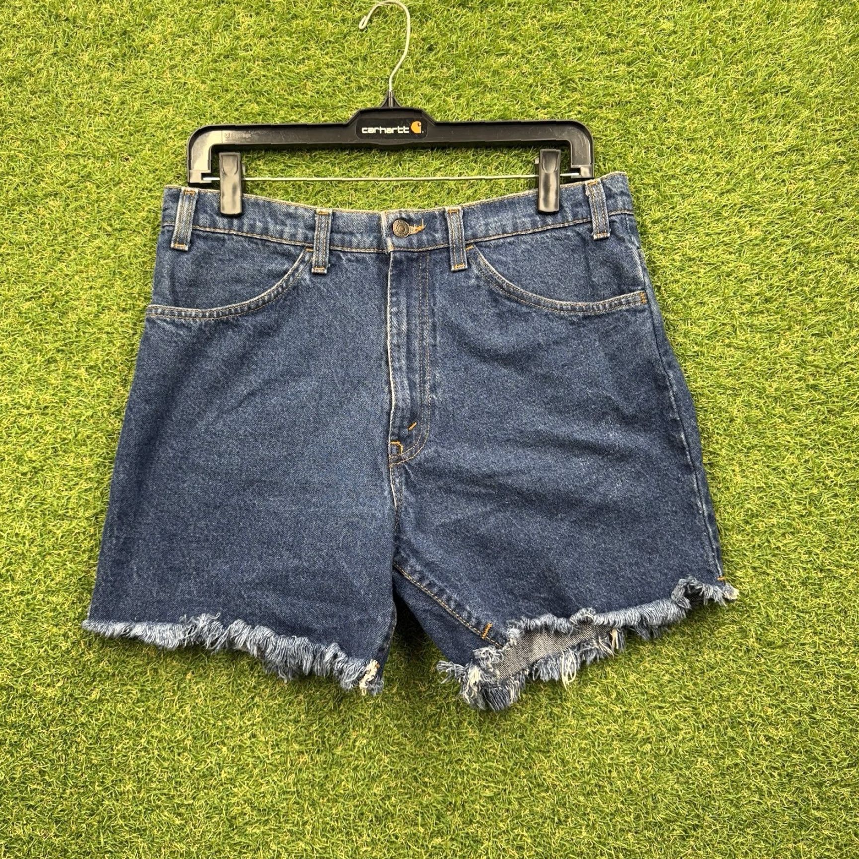 Levi's VINTAGE Levi's Jeans Shorts Womens 30 Regular Denim Blue 5-Pocket Bootcut Dark 80s USA 70s Size 30" / US 8 / IT 44 - 2 Thumbnail