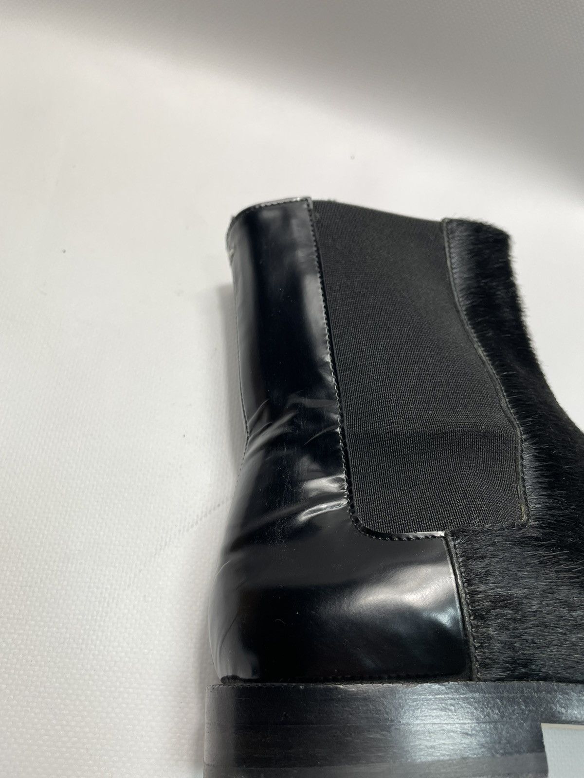 Maison Margiela Maison Margiela Tabi Pony Hair Chelsea Boots Black Size 38.5 Size US 8.5 / IT 38.5 - 9 Thumbnail