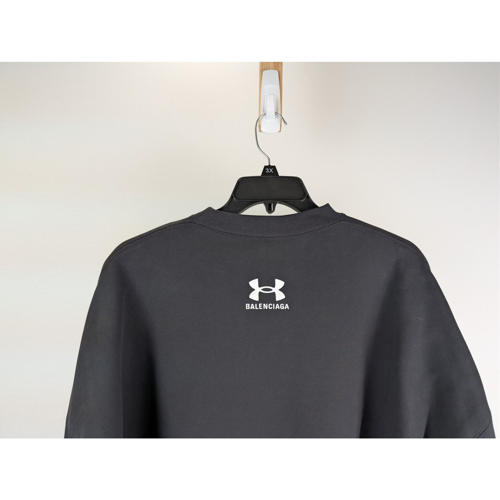 Balenciaga × Under Armour o1rshd1 Under Armour Oversized Crewneck Sweatshirt in Black Size US XL / EU 56 / 4 - 8 Thumbnail