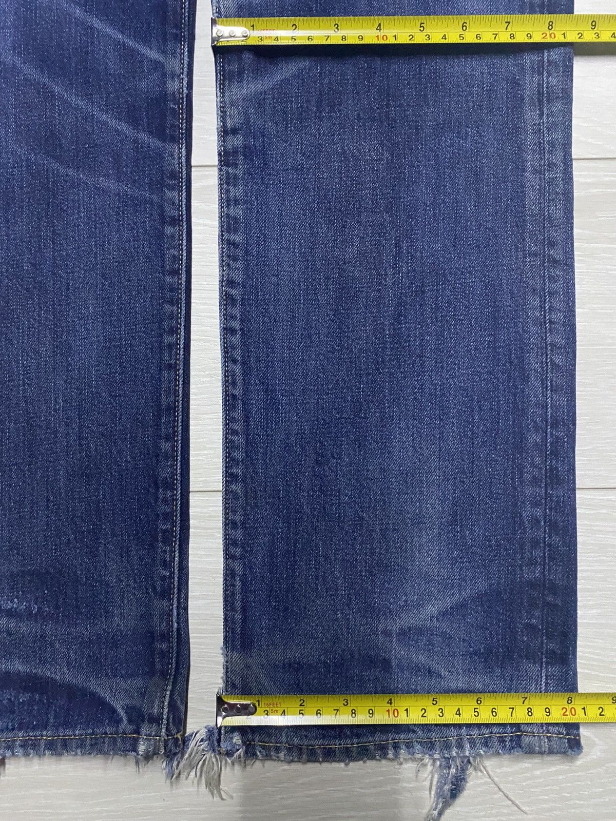 Levi's Vintage Levis 502 ButtonFly Blue Wash Distressed Loose Jeans Size US 33 - 18 Thumbnail