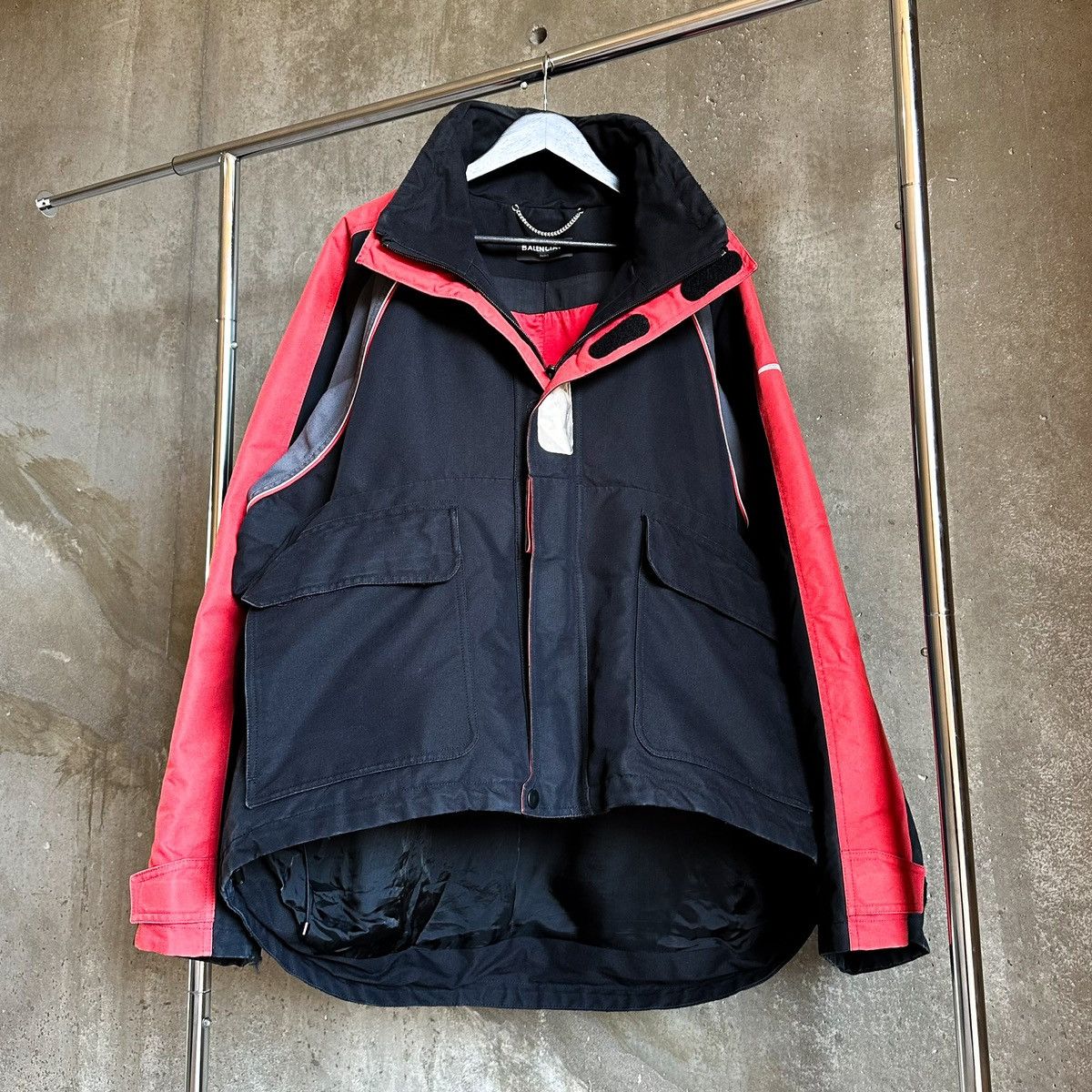 Balenciaga Runway FW17 Campaign C-Shape Swing Parka Size US M / EU 48-50 / 2 - 1 Thumbnail