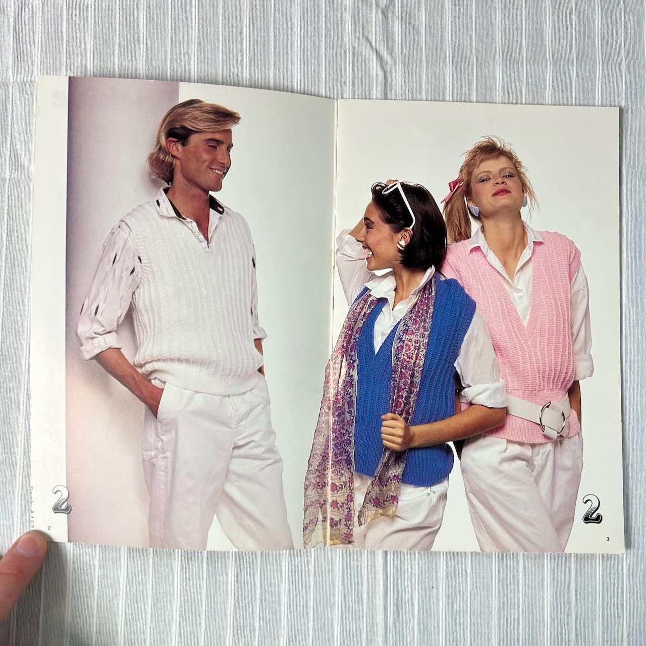 Designer VTG 1985 Beehive The Best Vests Ever Volume II Rare Size ONE SIZE - 4 Thumbnail