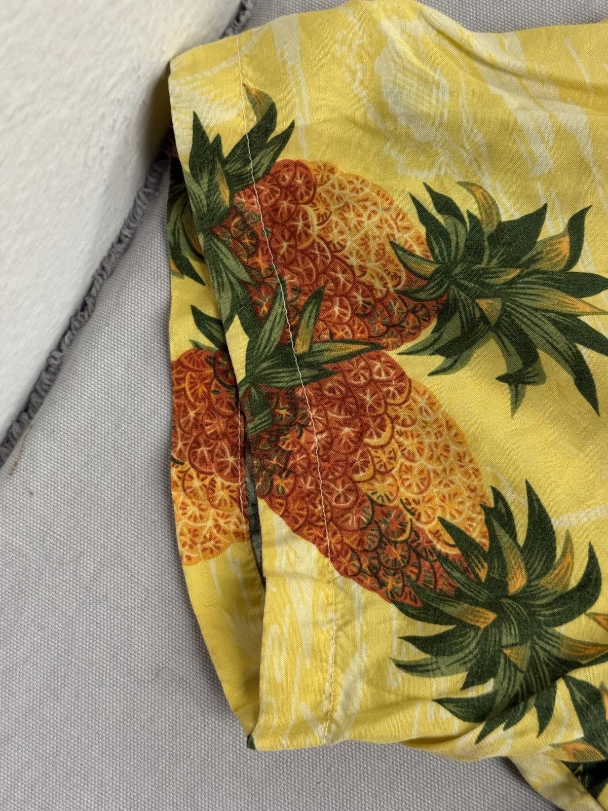 Paradise Found Vintage Mens Hawaiian Shirt Pineapple AOP Made in Hawaii Size US M / EU 48-50 / 2 - 6 Thumbnail