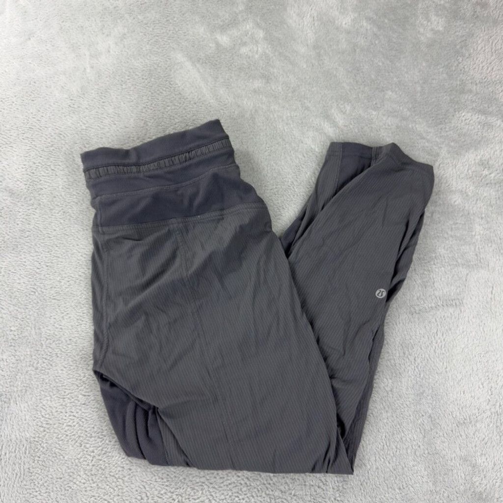 Lululemon Lululemon Women’s Size 8 Dance Studio Crop 25” Size 30" / US 8 / IT 44 - 3 Thumbnail