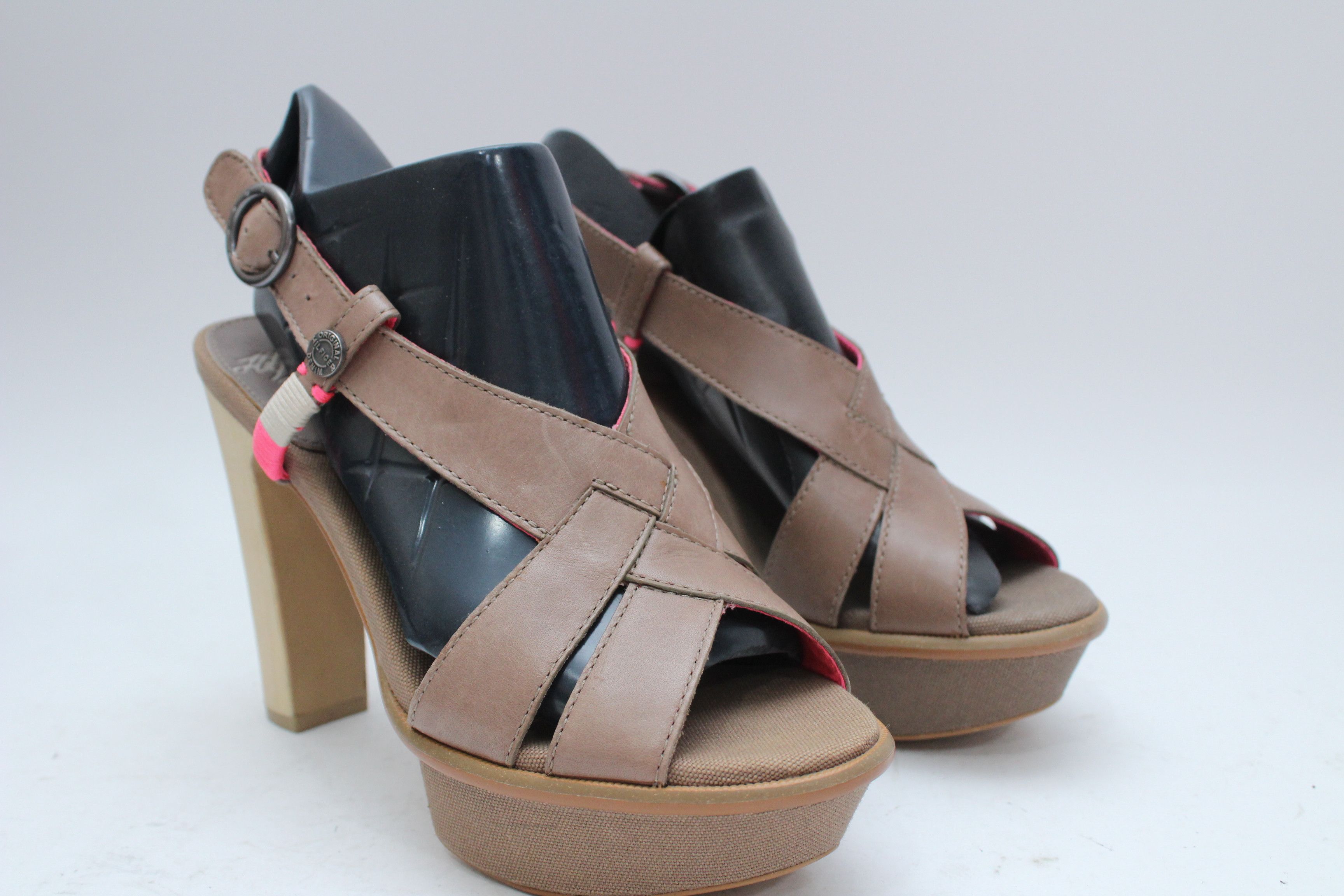 Tommy Hilfiger Tommy Hilfiger Sandals Hells Size 37 Authentic Vintage Size US 7 / IT 37 - 9 Thumbnail