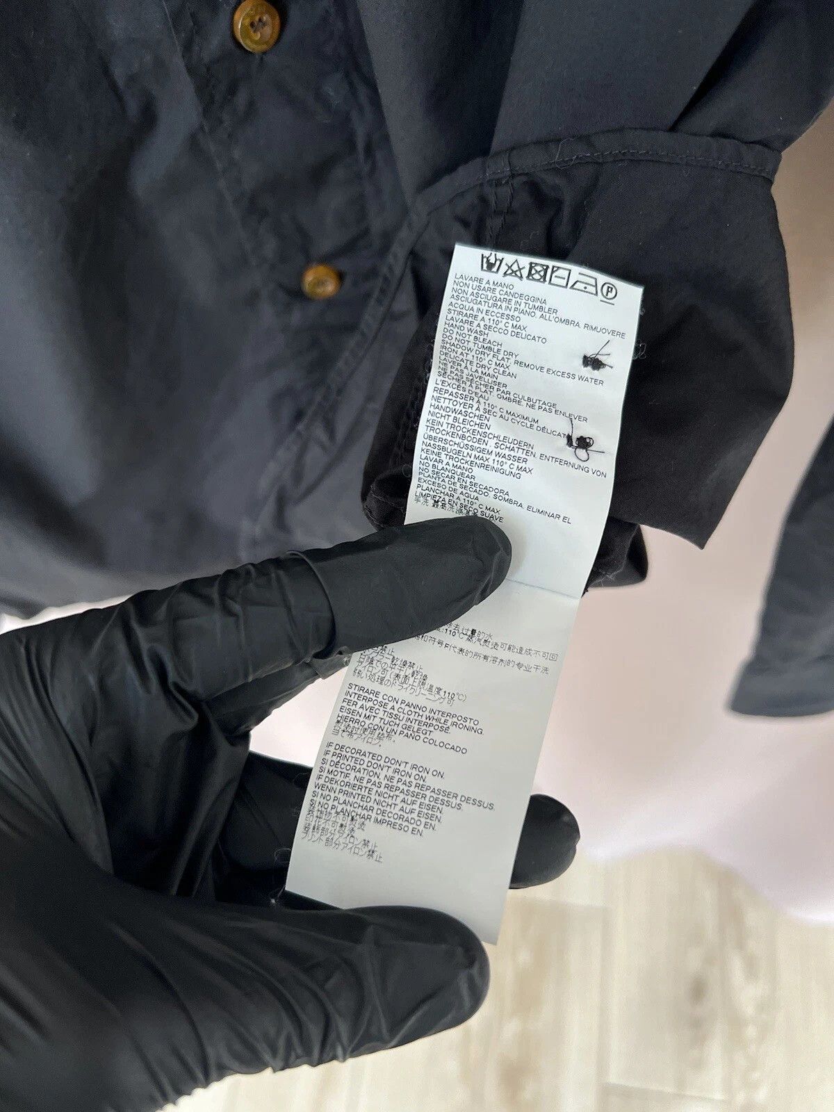 Vivienne Westwood Vivienne Westwood Black Button Down Shirt Mens Size 52 or L Size US L / EU 52-54 / 3 - 12 Thumbnail
