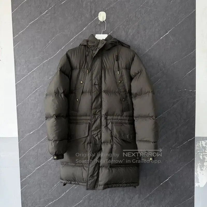 Burberry Burberry Women's Military Green Down Jacket. Size S / US 4 / IT 40 - 1 Thumbnail
