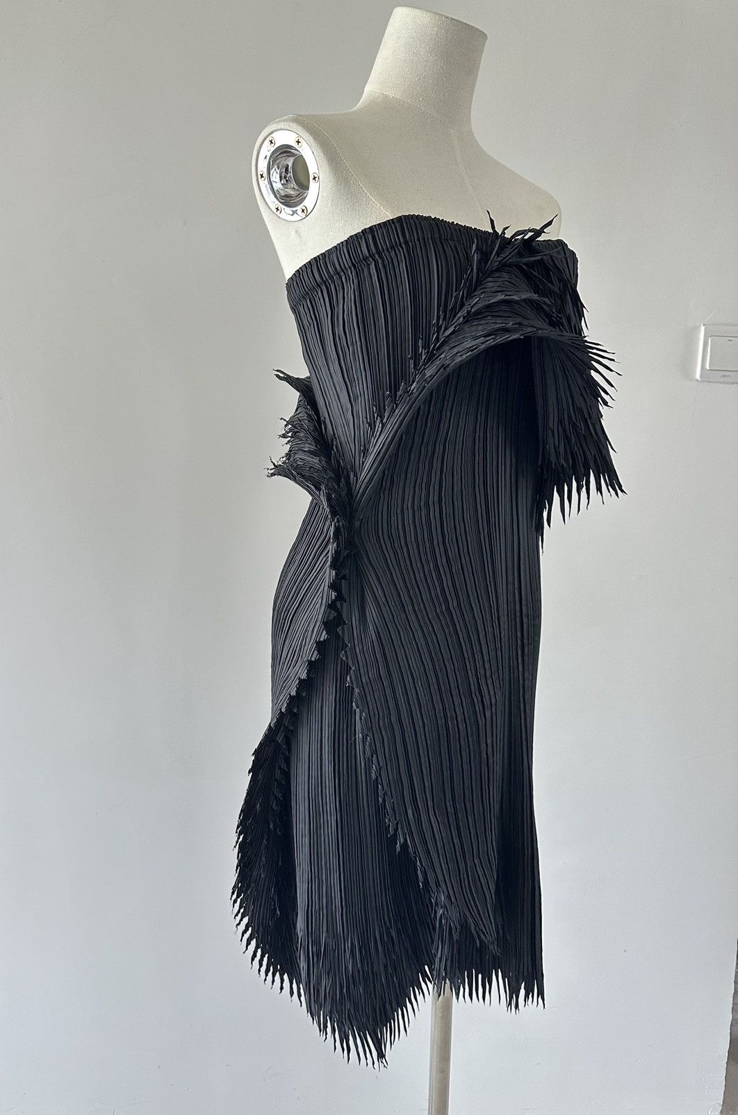 Issey Miyake × Vintage Dragon Beard Half Skirt Size S / US 4 / IT 40 - 1 Thumbnail