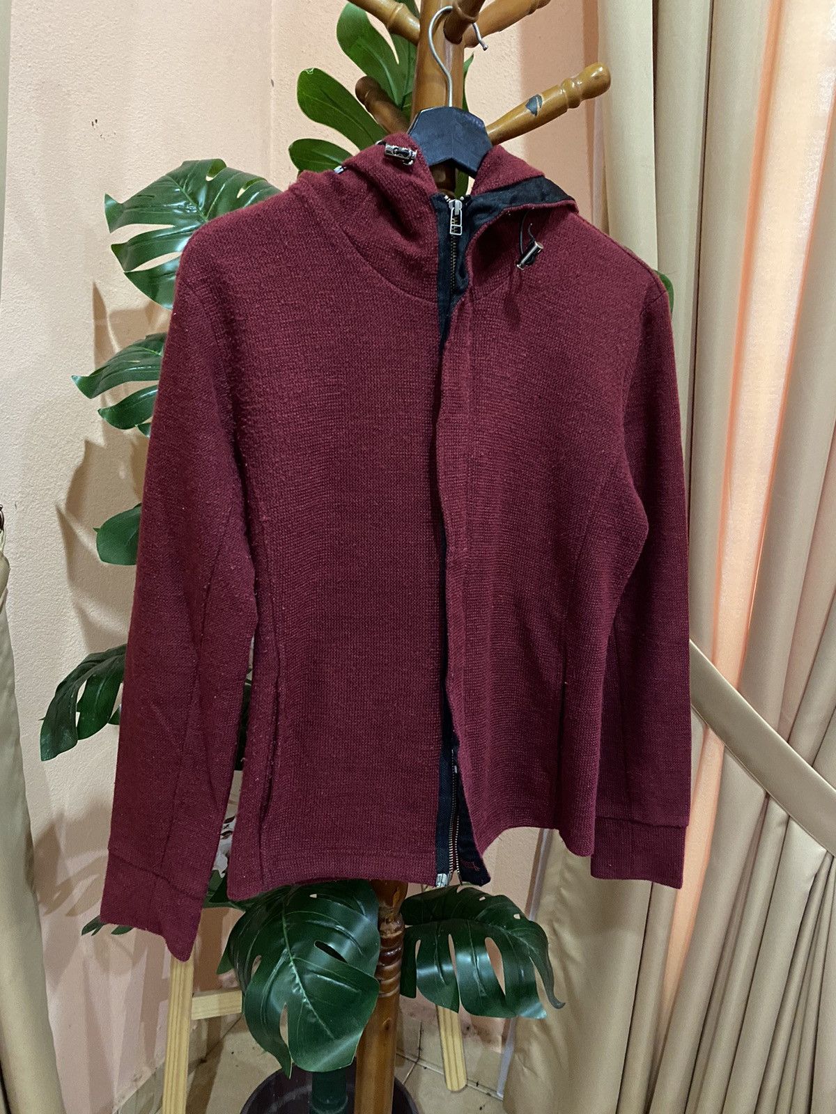 Katharine Hamnett London HAMNETT COZY MAROON HOODED WITH ZIPPER JACKET Size L / US 10 / IT 46 - 3 Thumbnail