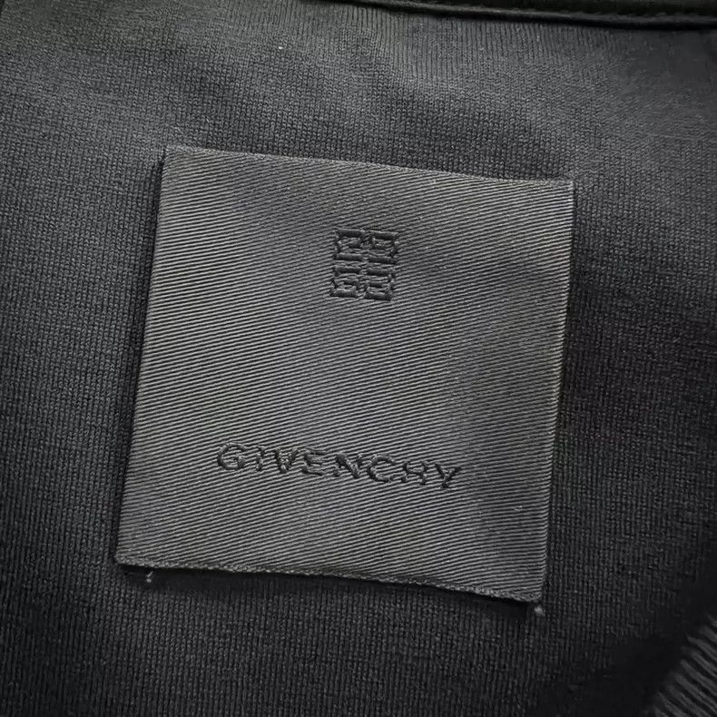 Givenchy Givenchy Black Printed Logo Short Sleeve 2506-Nextarrow Size US XS / EU 42 / 0 - 5 Thumbnail