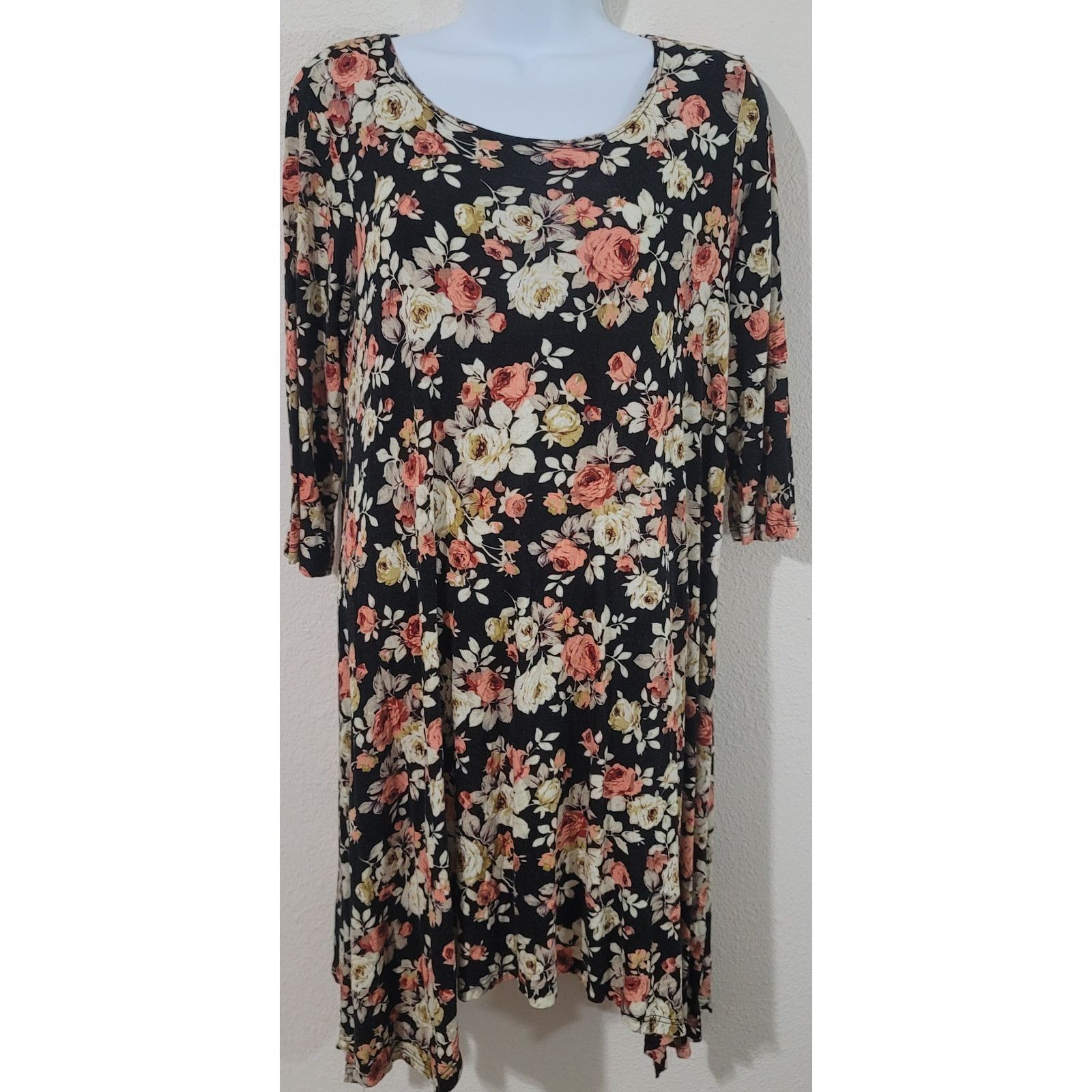 Other Wilde Black Floral A Line Dress Small Sharkbite Hem Skater Size S / US 4 / IT 40 - 1 Thumbnail