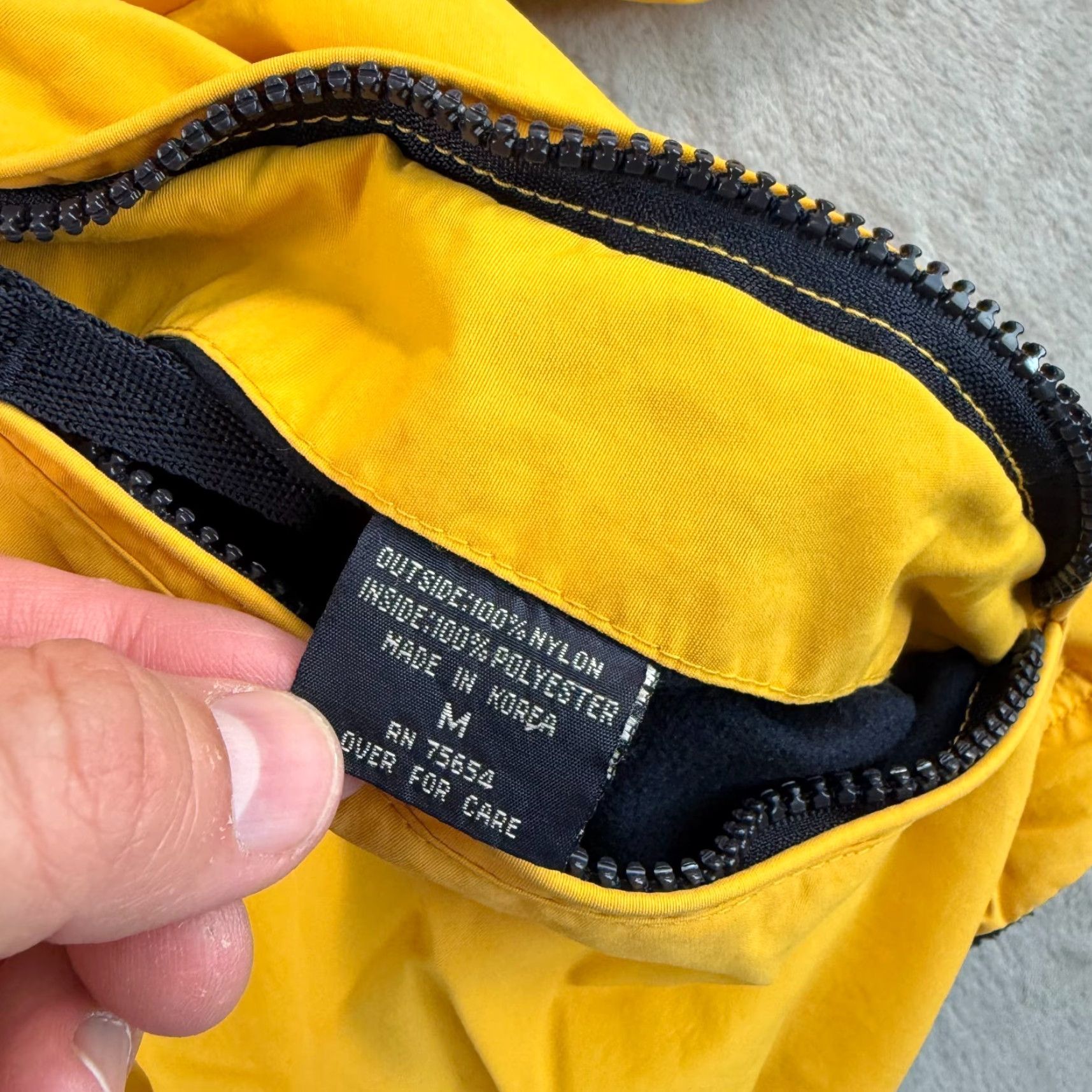 Abercrombie & Fitch VINTAGE Abercrombie & Fitch A92 Ski Jacket Men M Yellow Windbreaker Waterproof Fleece Lined Zipper Pockets 90s Outdoors Size US M / EU 48-50 / 2 - 2 Thumbnail