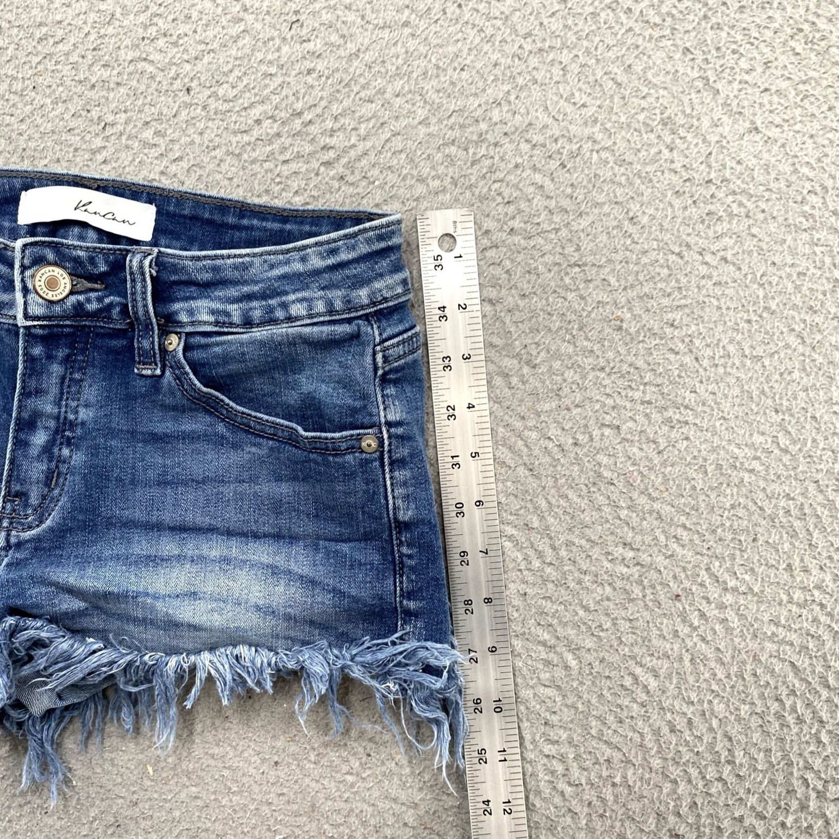 Vintage KanCan Women’s Denim Shorts Frayed Raw Hem Stretch Medium Wash Size Small Shorts Casual 5-Pocket Womens Size 28" / US 6 / IT 42 - 5 Thumbnail