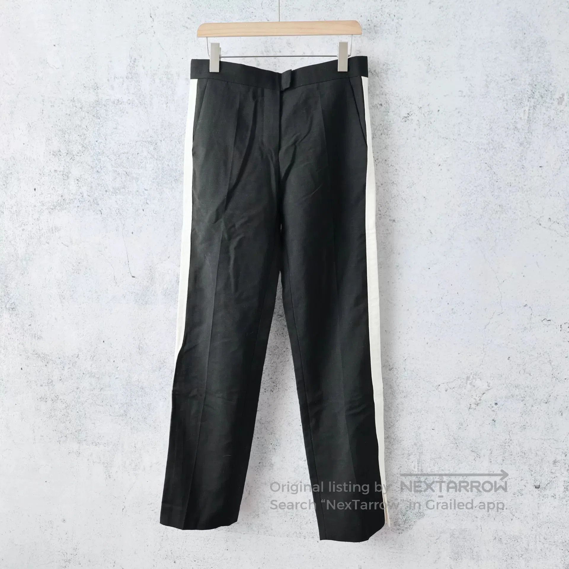 Louis Vuitton Louis Vuitton Black Wool Straight Trousers 38. Size US 38 / EU 54 - 1 Thumbnail