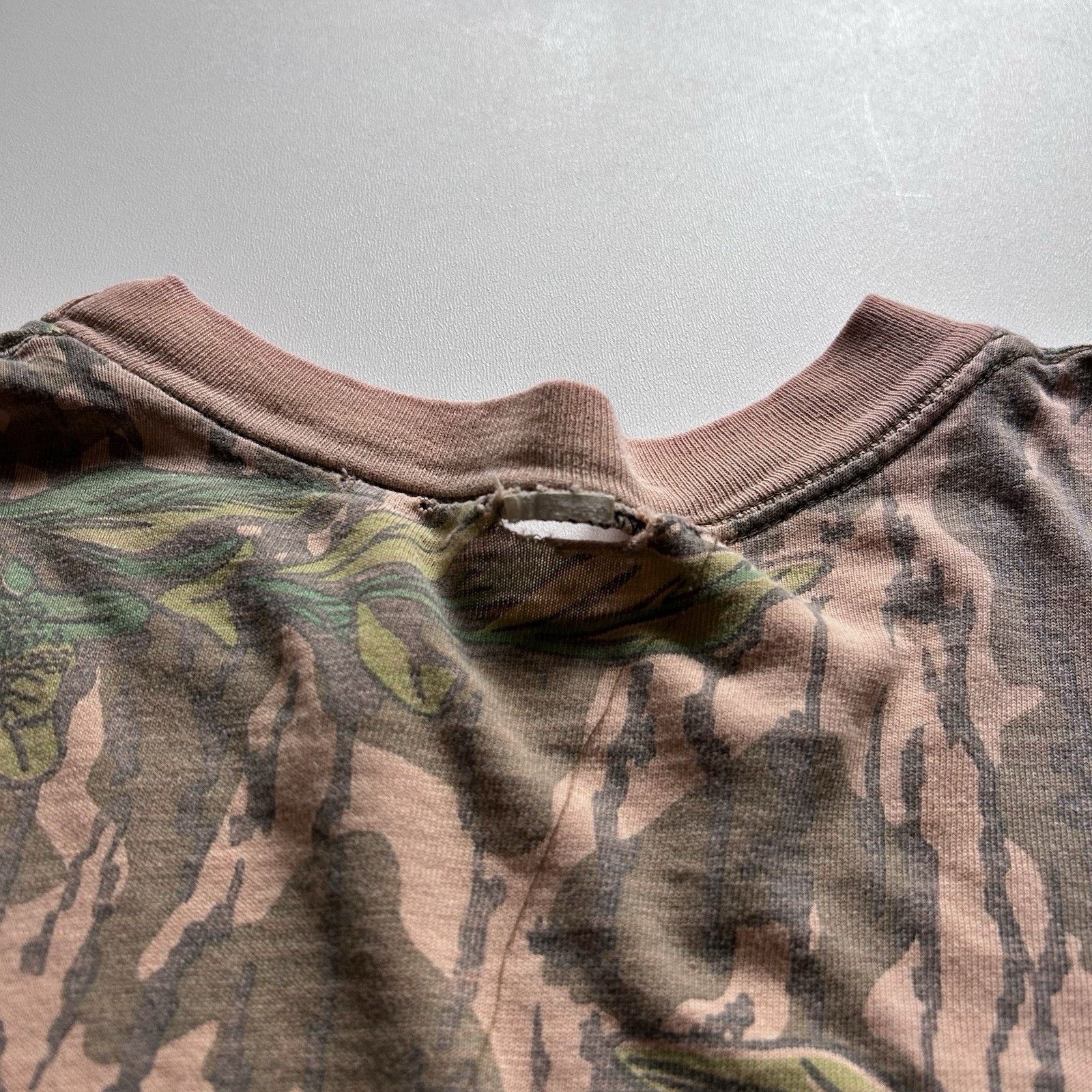 Realtree Vintage 90s Real Tree Bark Camo Pocket T Shirt Large Boxy Size US L / EU 52-54 / 3 - 6 Thumbnail
