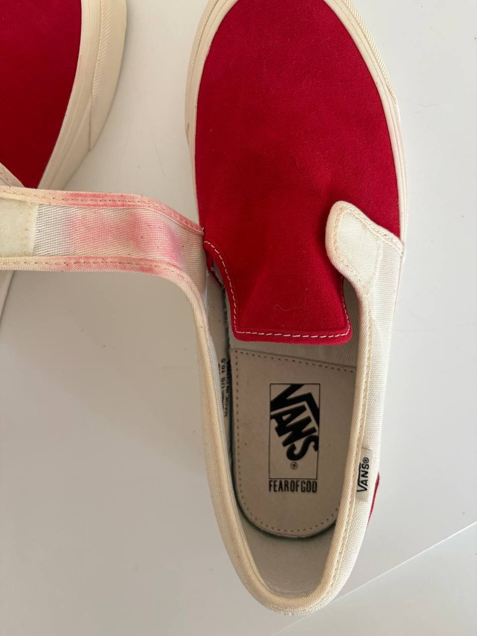 Fear of God × Vans 1of3 Unreleased Fear Of God X Vans Slip-on White Red sample Size US 9 / EU 42 - 8 Thumbnail