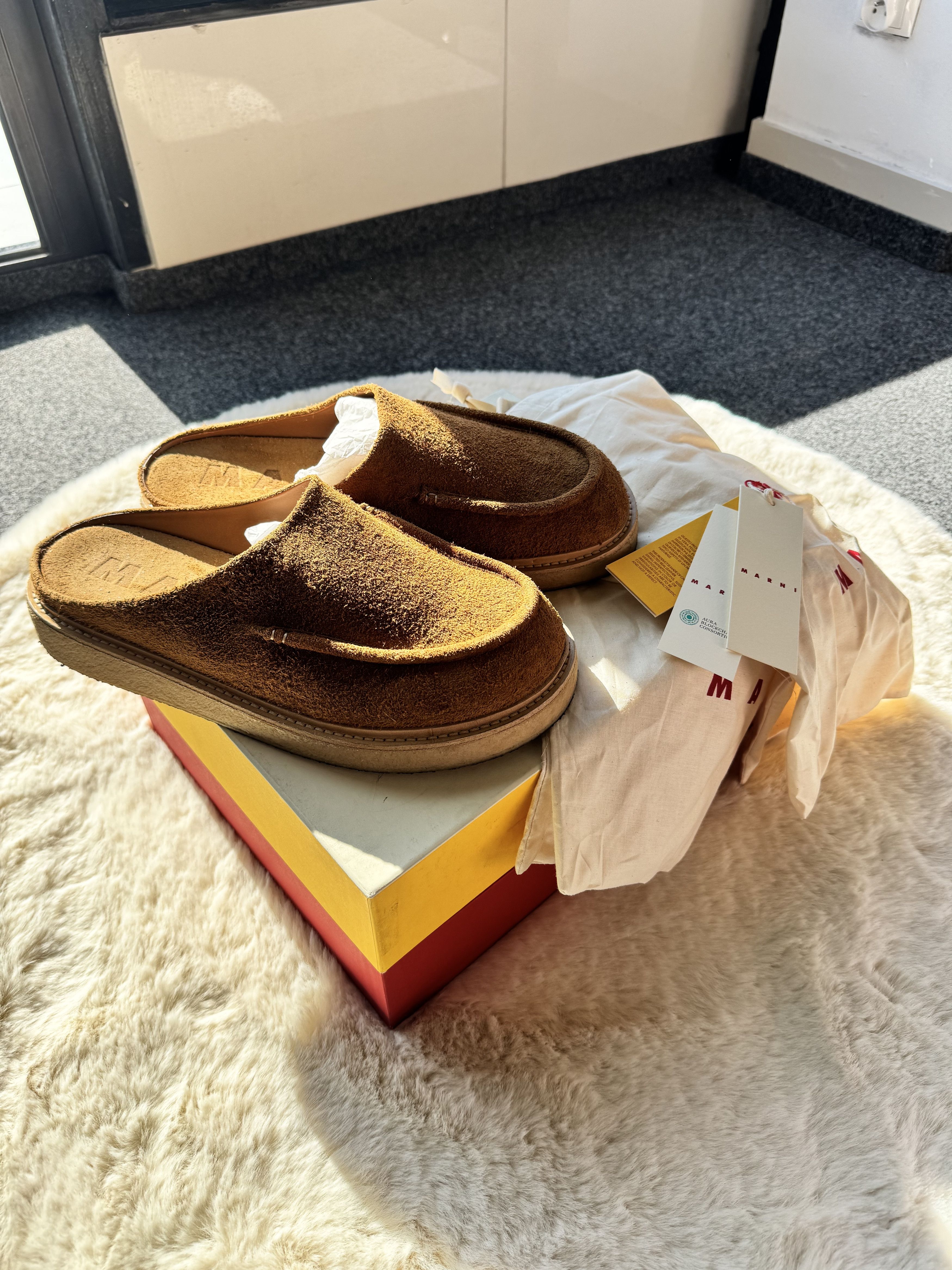Marni Marni suede slip-on flip-flops 44 camel Size US 11 / EU 44 - 11 Thumbnail