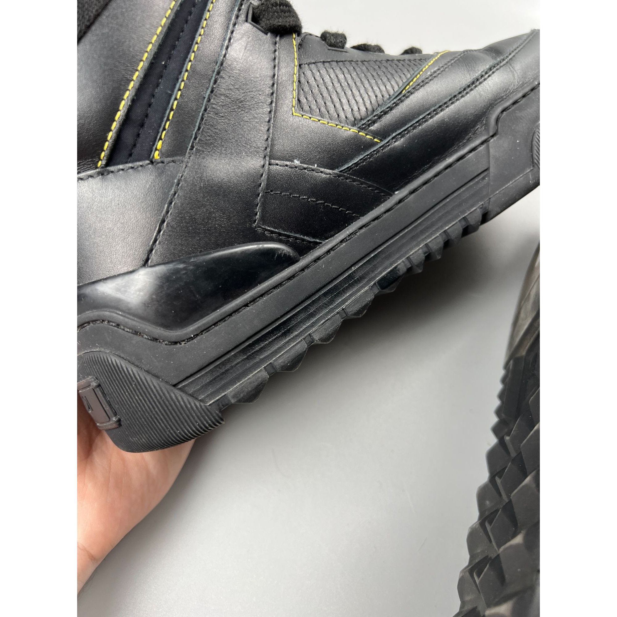 Fendi Fendi Roma Hi Top Leather Sneakers (Y0883) Size US 8 / EU 41 - 13 Thumbnail