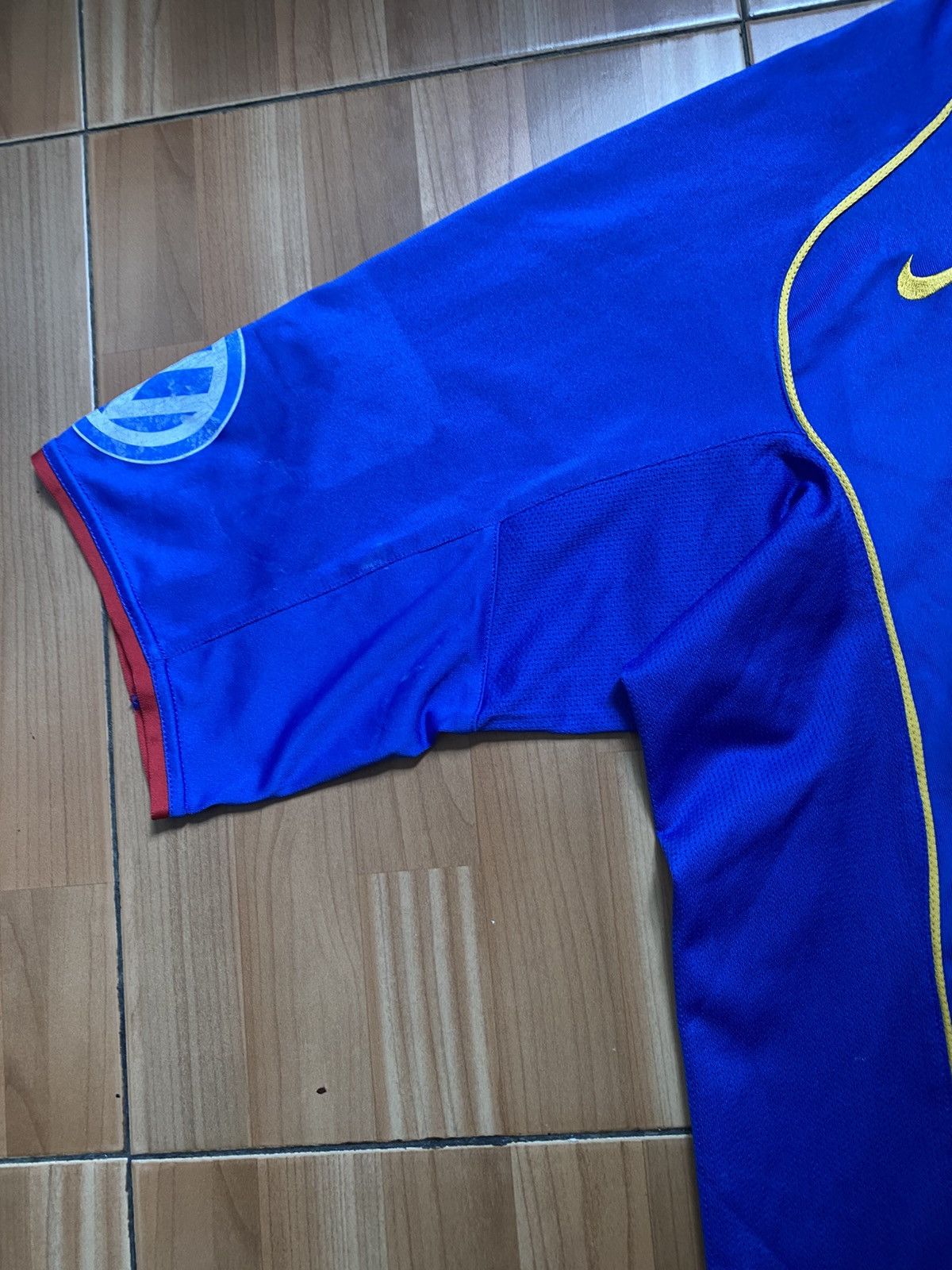 Nike × Vintage Nike 1893 BASEL 2004 2005 #8 Oswald JERSEY SOCCER SHIRT Size US XL / EU 56 / 4 - 4 Thumbnail