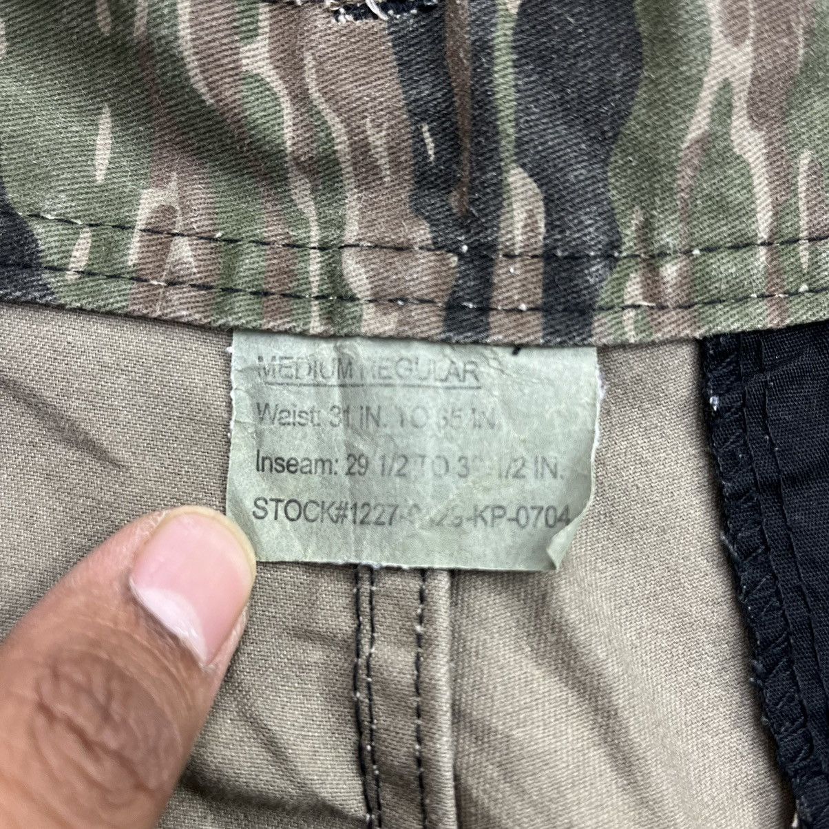 Vintage Vintage Rotcho BDU Camouflage Tiger Stripe Cargo Pants Size US 33 - 9 Thumbnail