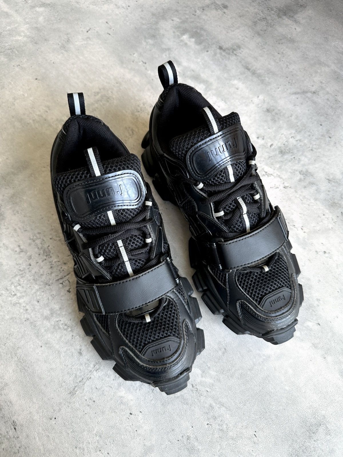 Juun.J SS20 VELCRO STRAP TECHNICAL RUNNERS Size US 9 / EU 42 - 11 Thumbnail