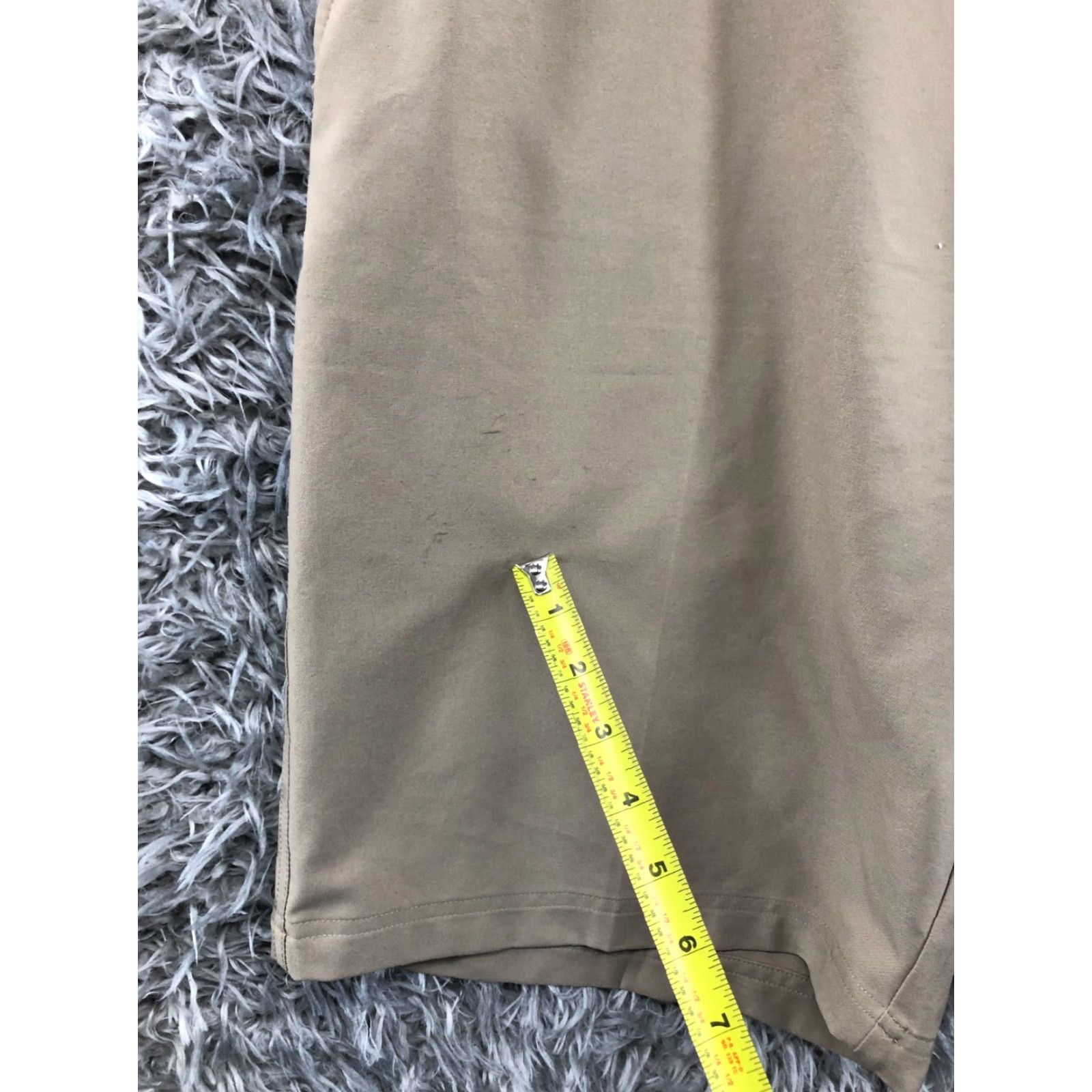 Vintage Pebble Beach Mens Bermuda Shorts Size 38 Medium Wash Beige Logo 5-Pocket Regular Knit Cotton Blend Front Flat Front Casual Sportswear Mens Size US 38 / EU 54 - 4 Thumbnail