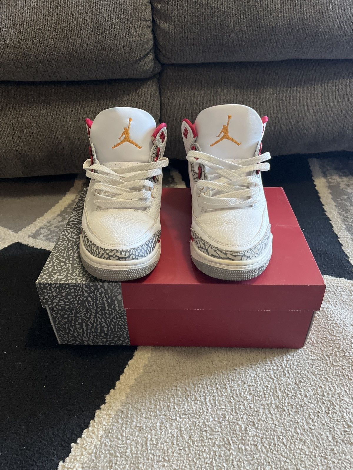 Jordan Brand Jordan 3 Cardinal Red Size US 9.5 / EU 42-43 - 3 Thumbnail