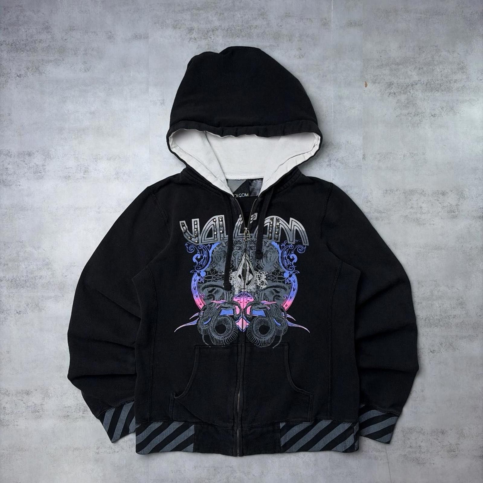 Volcom Y2K Black Volcom Grunge Surfwear Gothic Zip Up Hoodie Size M / US 6-8 / IT 42-44 - 1 Thumbnail