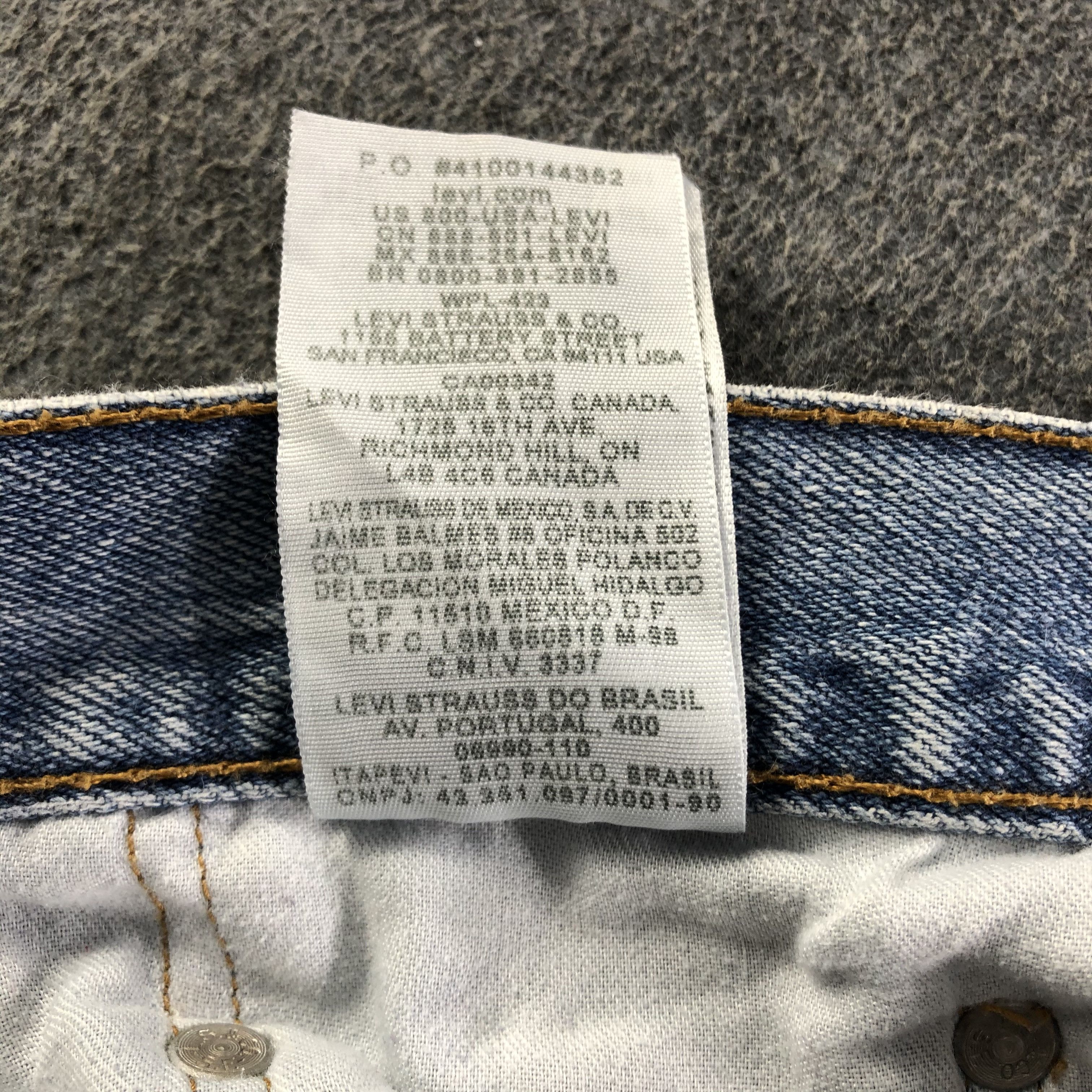 Levi's Vintage Blue Wash Levis 550 Jeans-J3299 Size US 37 - 10 Thumbnail