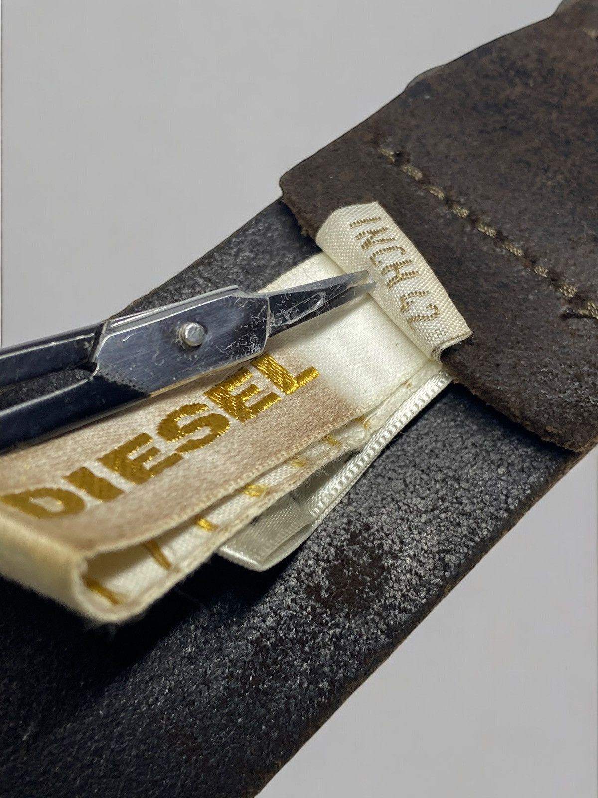Diesel 🔥 Y2K DIESEL ITALIAN LEATHER BELT DARK BROWN GRUNGE STYLE Size ONE SIZE - 17 Thumbnail