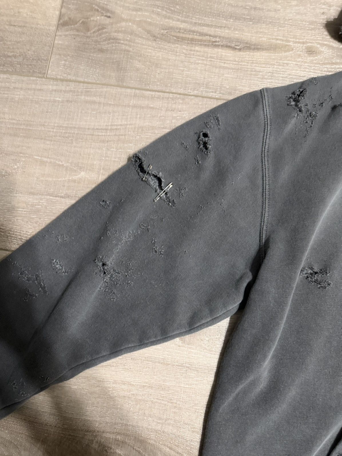Vintage Sun-faded and Destroyed Hoodie Size US L / EU 52-54 / 3 - 5 Thumbnail