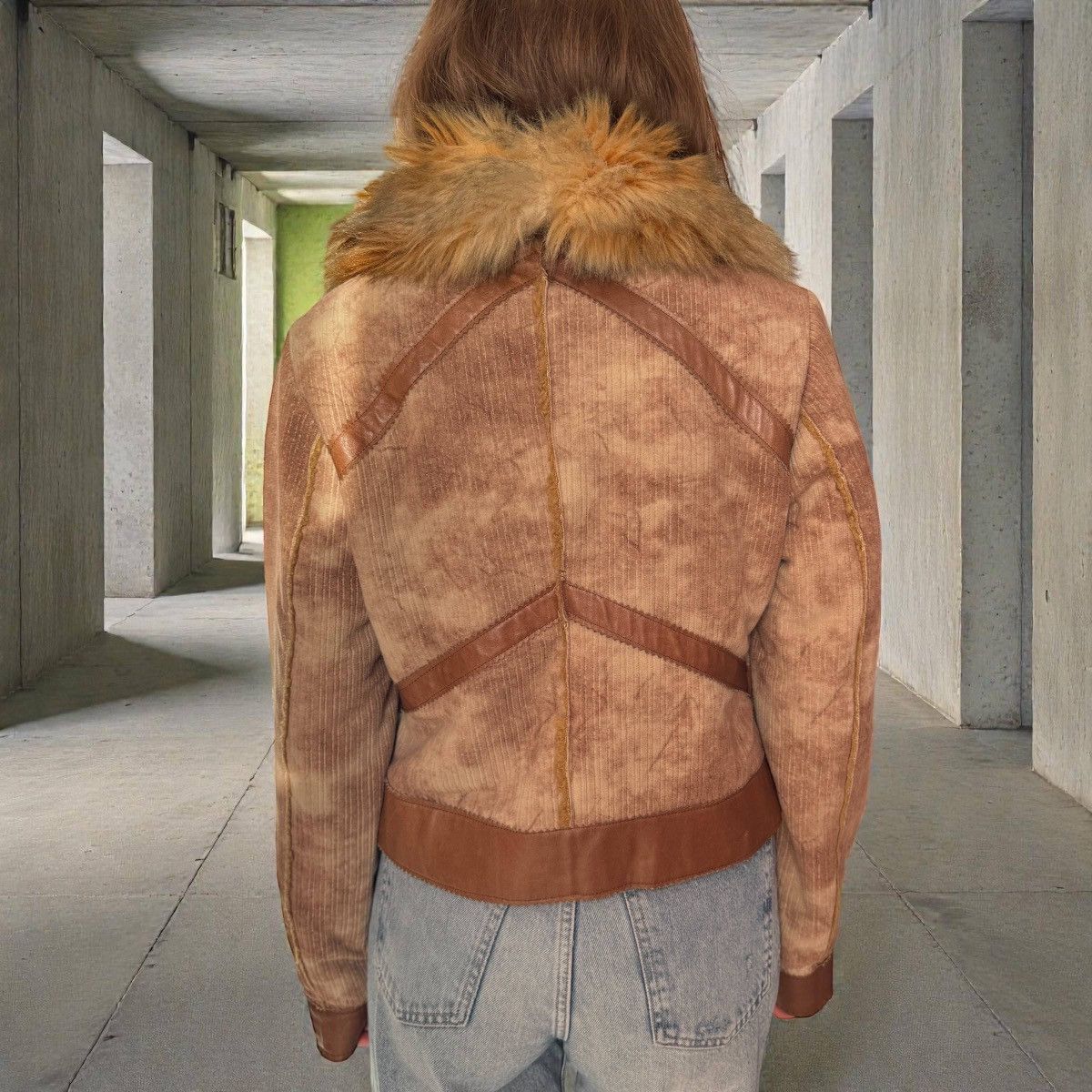 Japanese Brand Japanese Style Vintage Faux Fur Cropped Jacket Size M / US 6-8 / IT 42-44 - 4 Thumbnail