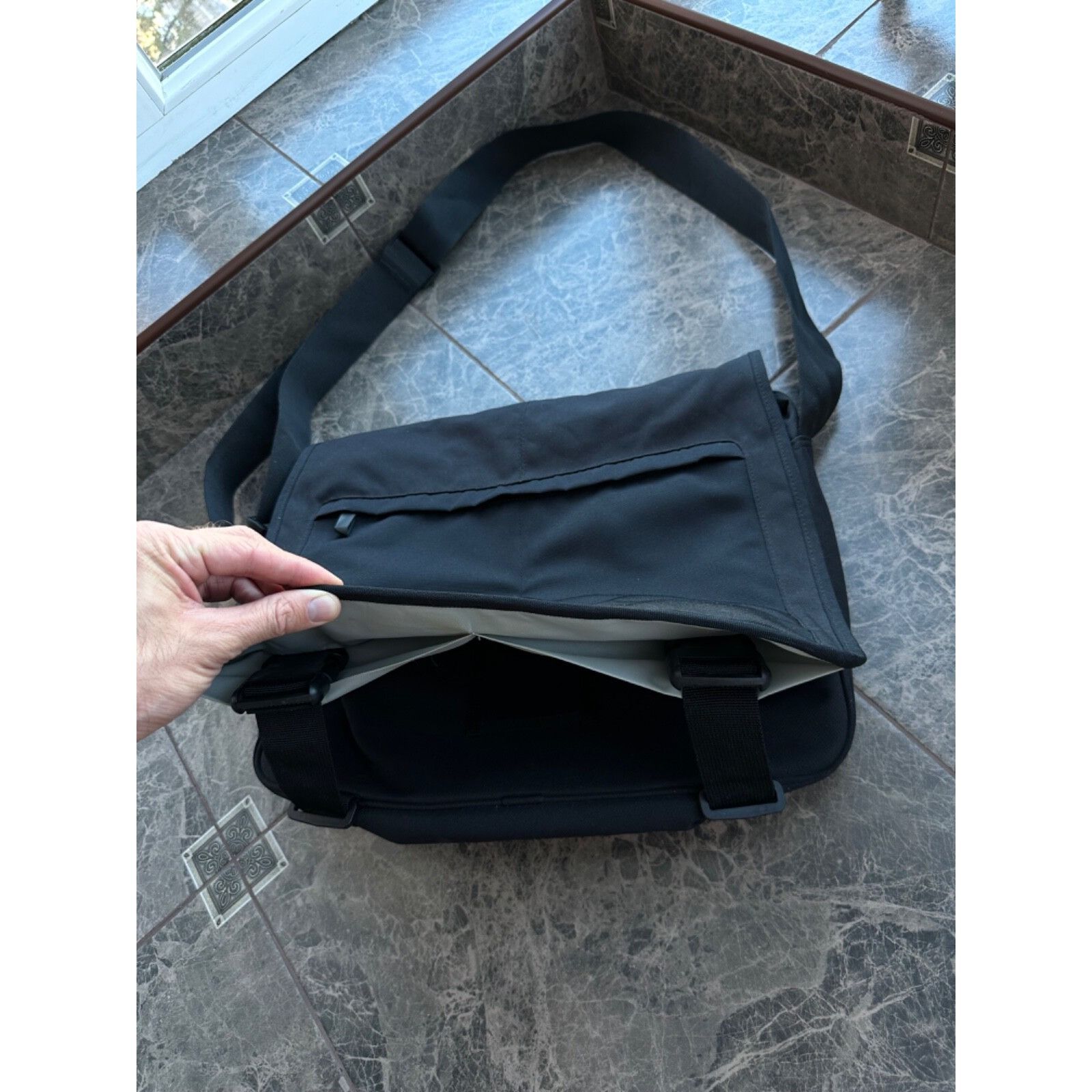Nike VTG Nike Multi-pocket Crossbody Messenger Bag Size ONE SIZE - 7 Thumbnail