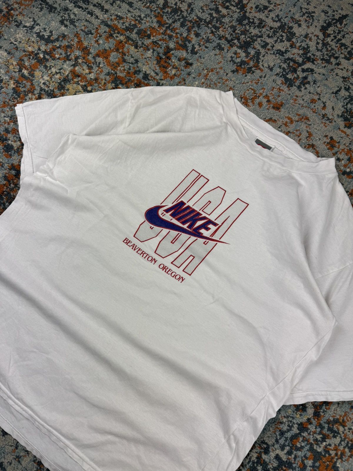 Nike Vintage 90s Nike beaverton oregon USA graphic tshirt tee Size US XL / EU 56 / 4 - 3 Thumbnail