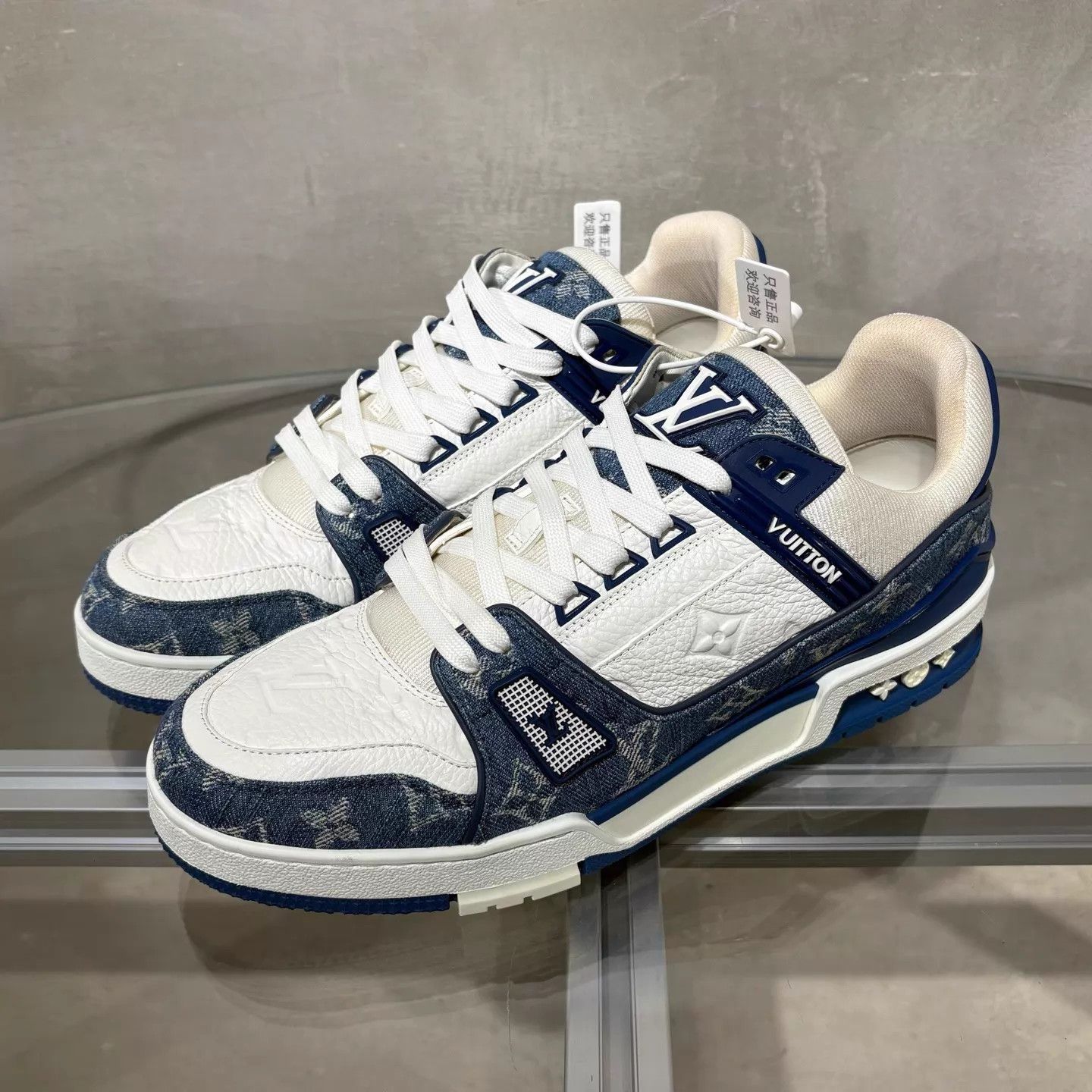 Louis Vuitton LV Trainer White Blue Denim UK8/42 New Original Box Size US 9 / EU 42 - 2 Thumbnail