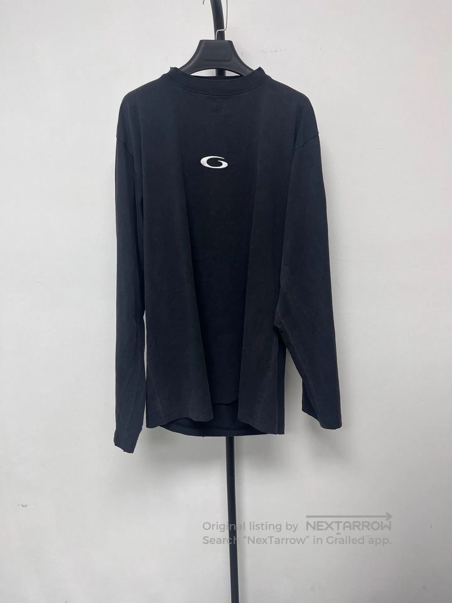 Balenciaga Balenciaga Long Sleeve Knit T. Size US S / EU 44-46 / 1 - 1 Thumbnail