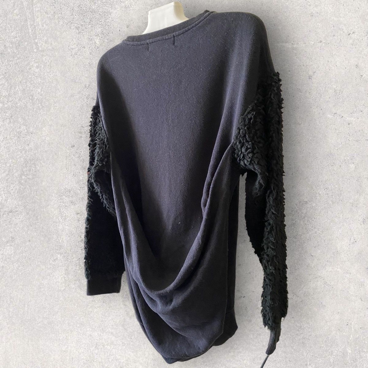 Hussein Chalayan Asymmetric Sweater Shearling Sleeves Size M / US 6-8 / IT 42-44 - 5 Thumbnail