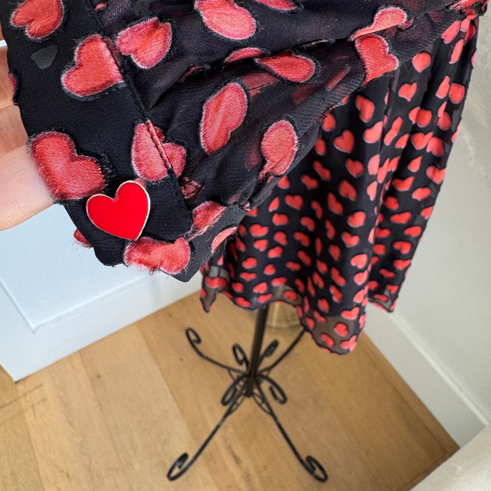 Alice + Olivia ALICE + OLIVIA Tessie Hearts Drop Waist Sheer Mini Dress Size S / US 4 / IT 40 - 7 Thumbnail