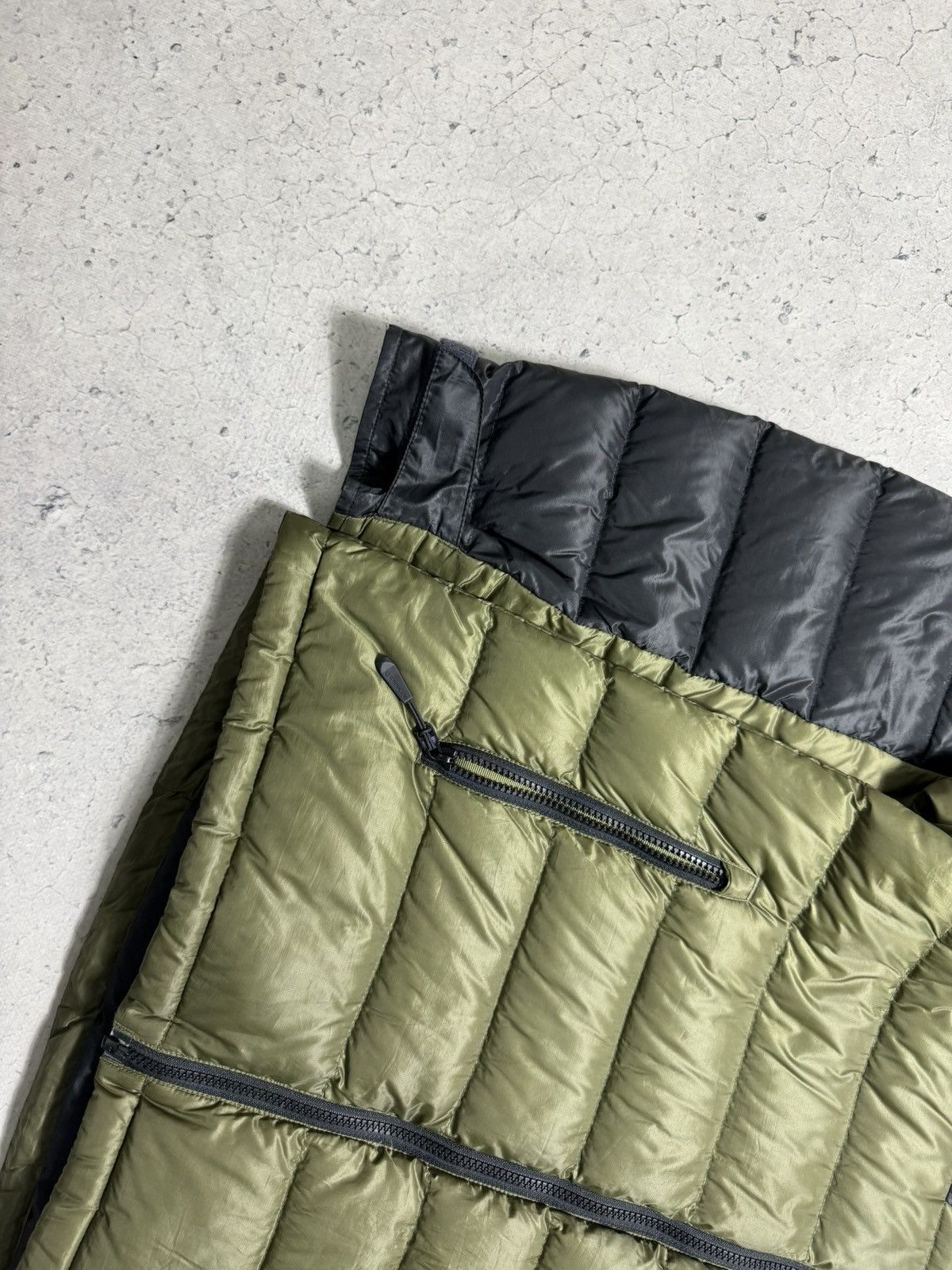 Jack Wolfskin Jack Wolfskin Men’s Down Puffer Jacket Outdoor Size M Size US M / EU 48-50 / 2 - 2 Thumbnail
